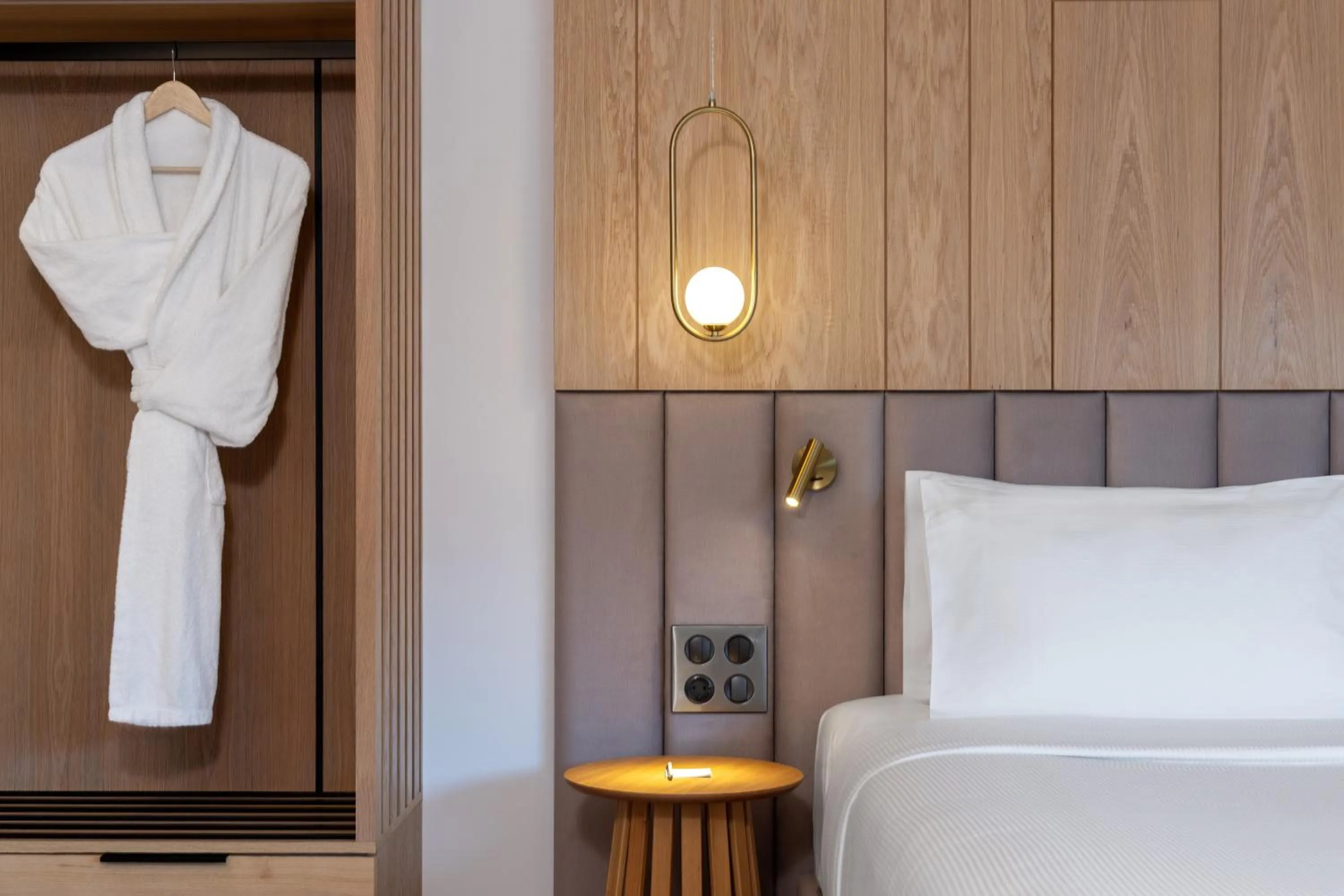 Bed in Hilton Garden Inn Athens Syggrou Avenue