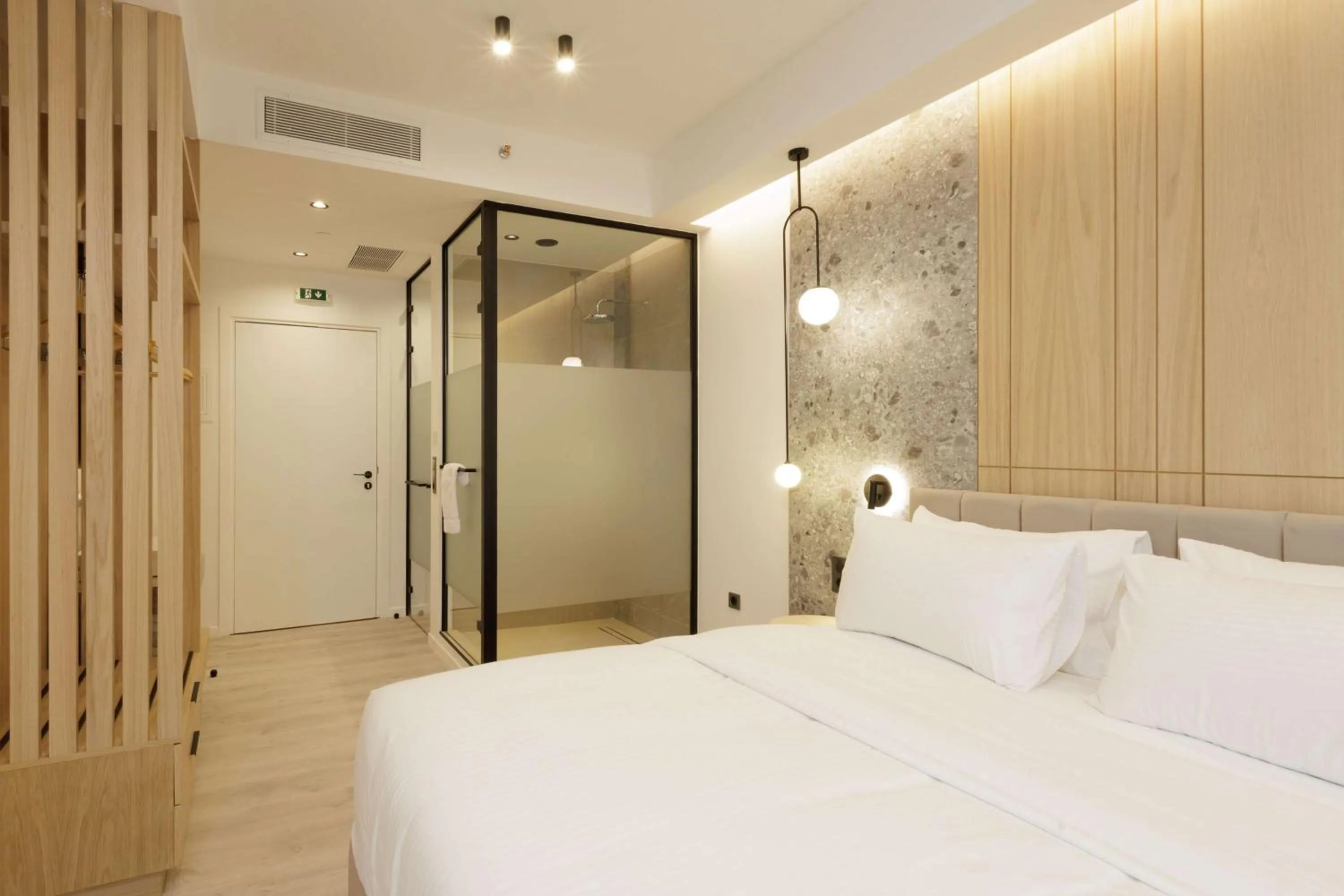 Bed in Hilton Garden Inn Athens Syggrou Avenue