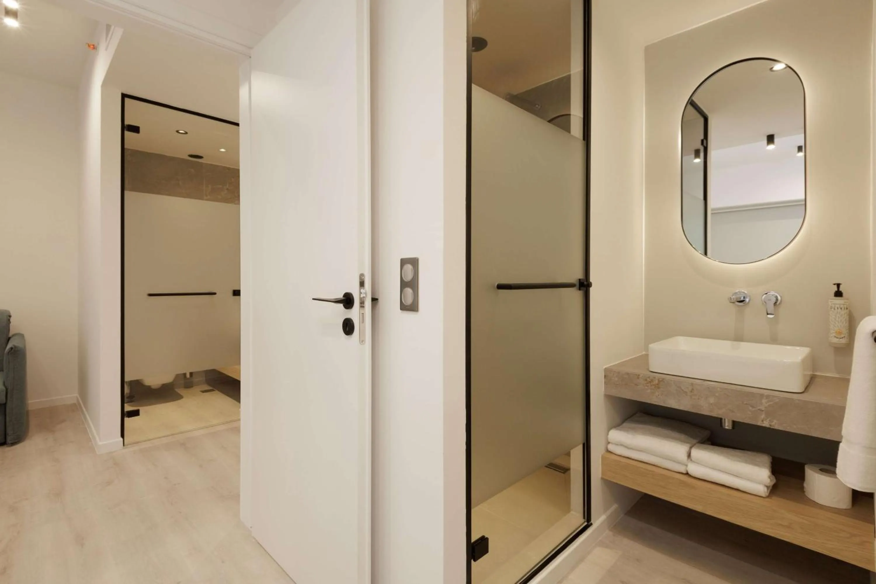 Bathroom in Hilton Garden Inn Athens Syggrou Avenue