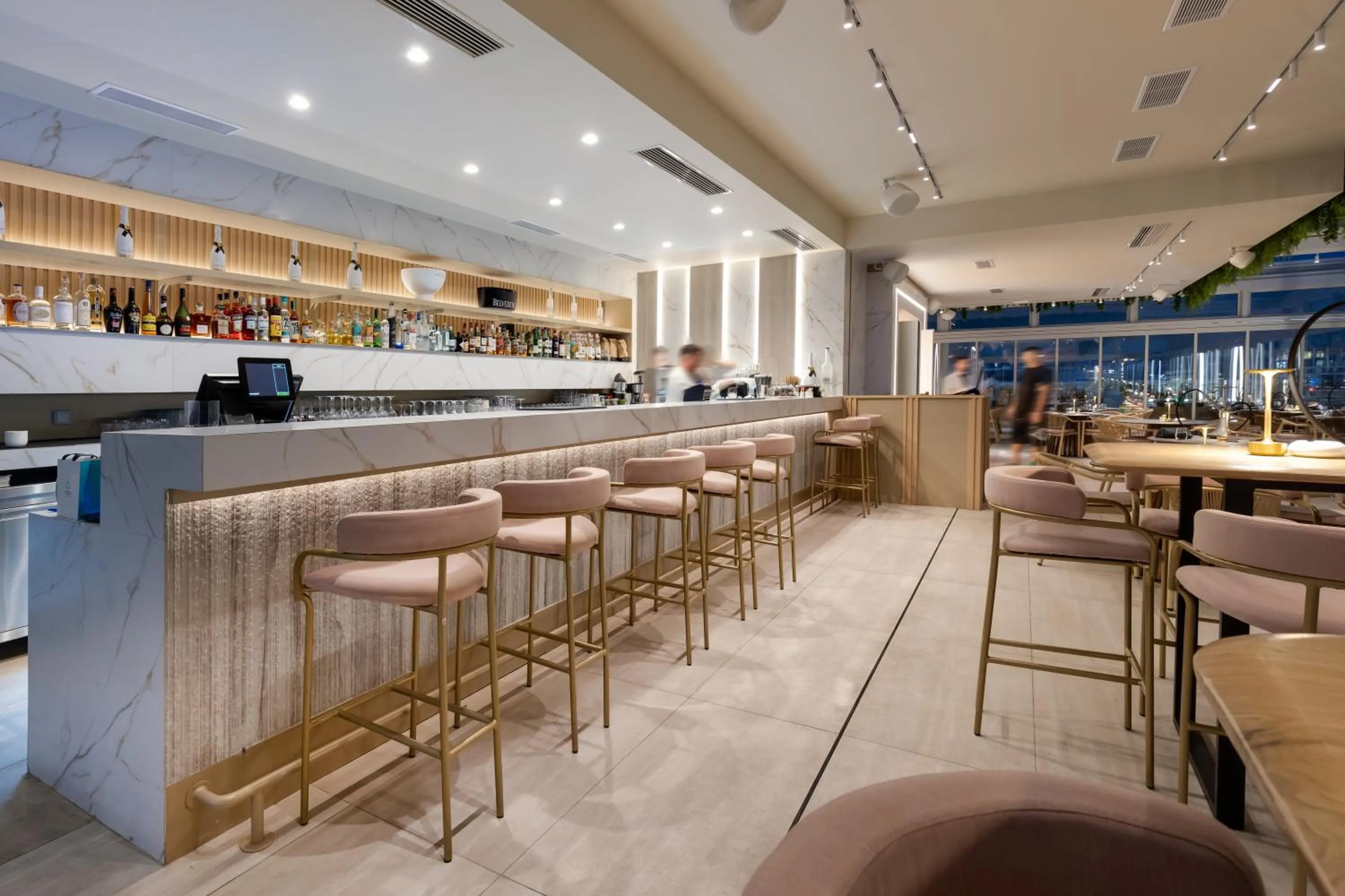 Restaurant/places to eat in Hilton Garden Inn Athens Syggrou Avenue