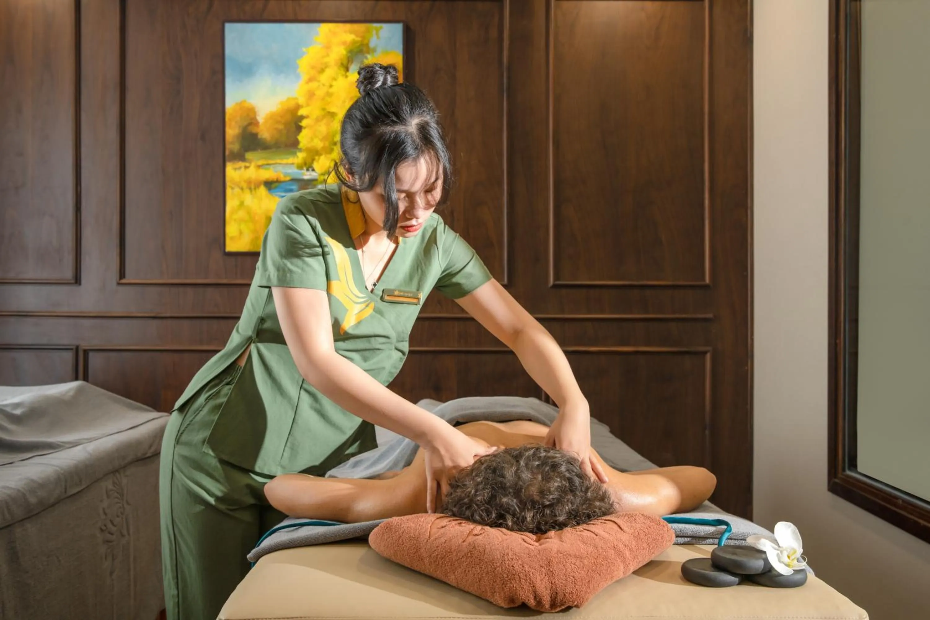 Massage in Golden Lotus Luxury Hotel Danang - Complimentary Daily Afternoon Tea