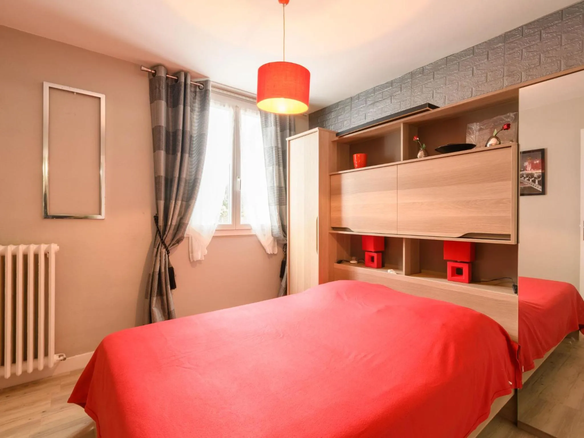 Apartment Dans la forêt de Pin by Interhome