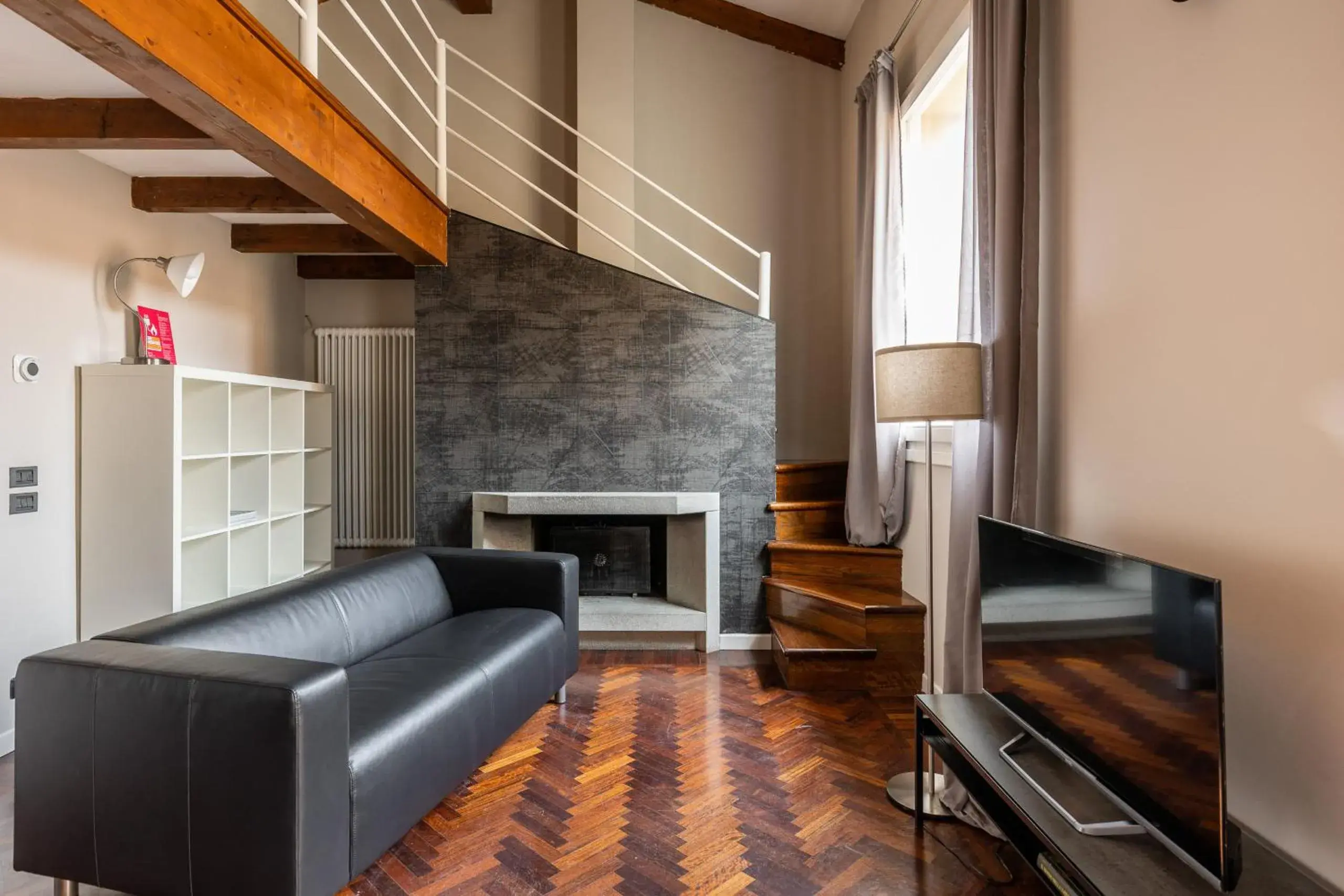 Wooden design Apartment by Wonderful Italy Wooden design Apartment by Wonderful Italy