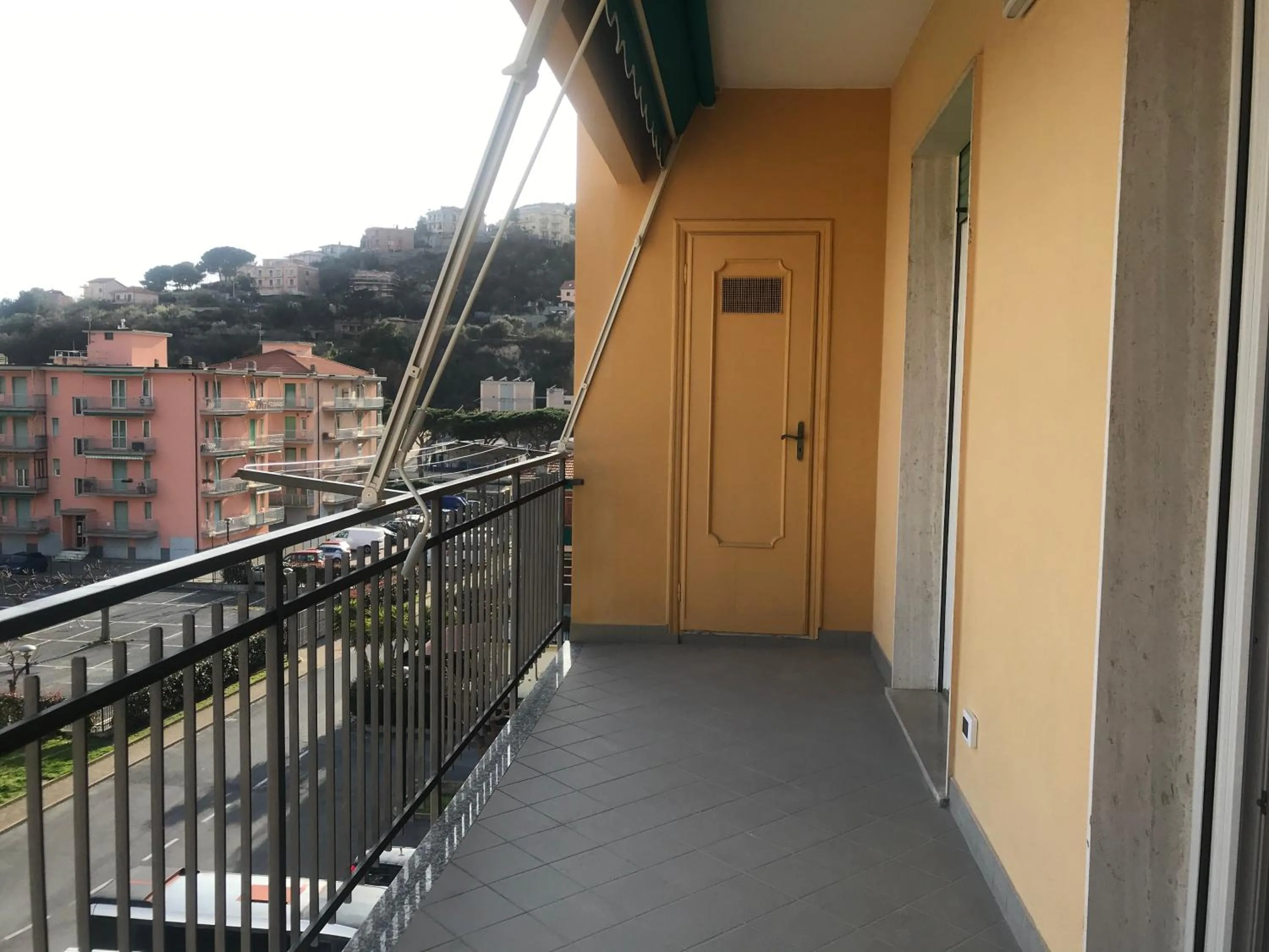 Balcony/Terrace in Appartamento Bianco by Holiday World