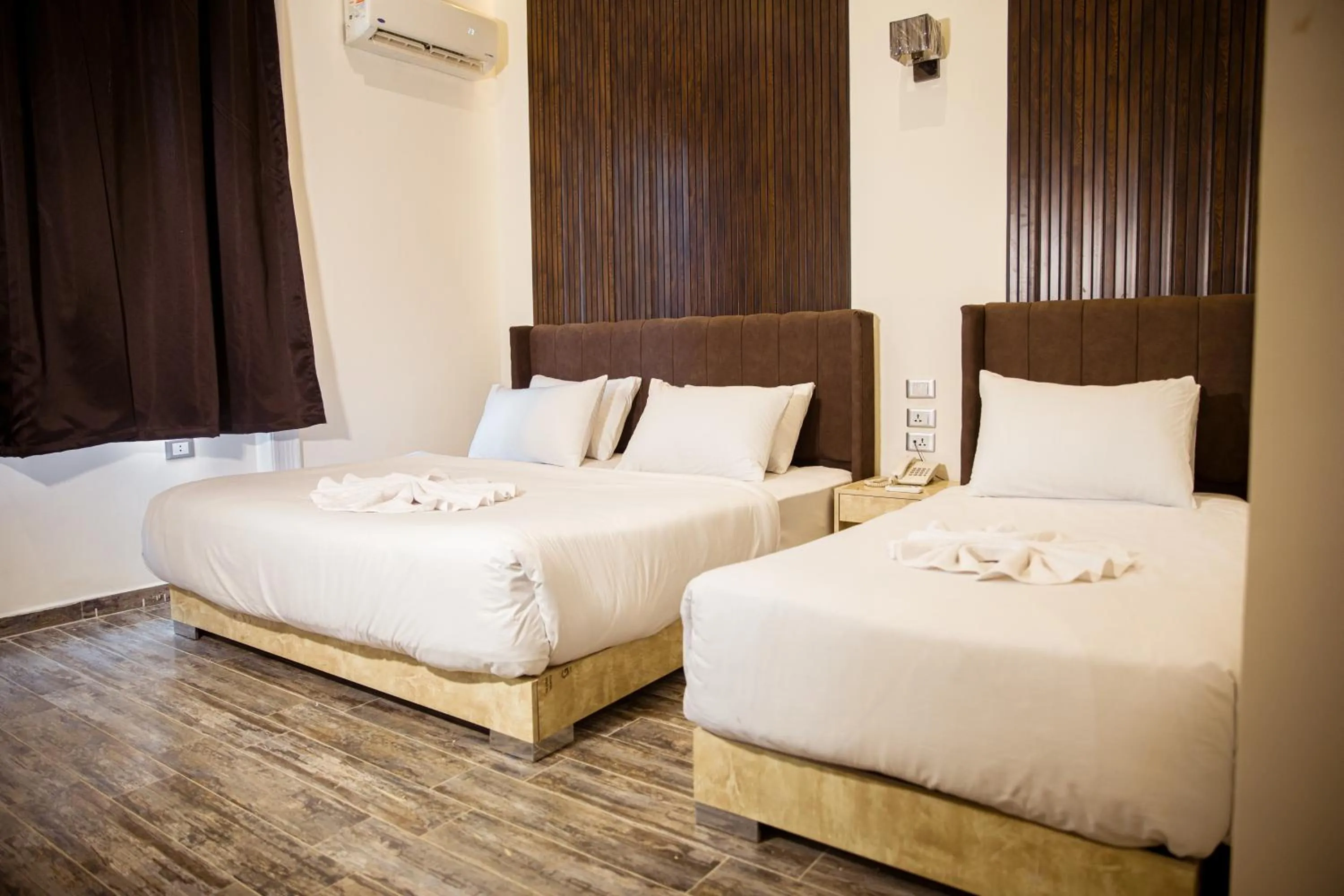 Bedroom, Bed in Tourist Palace Hotel