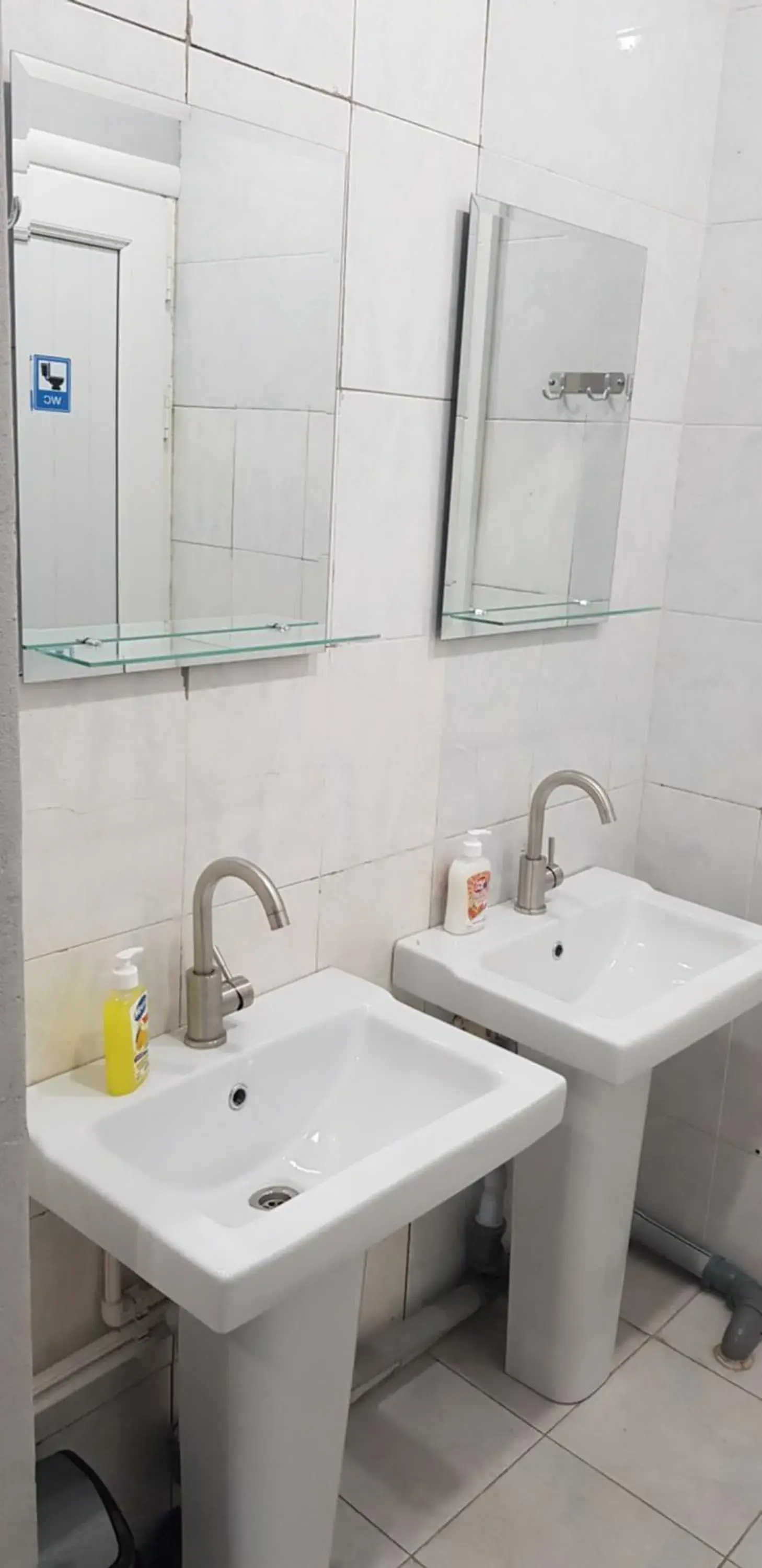 Twin Room with Private External Bathroom - single occupancy in ASA Hotel Twin Room with Private External Bathroom - single occupancy in ASA Hotel