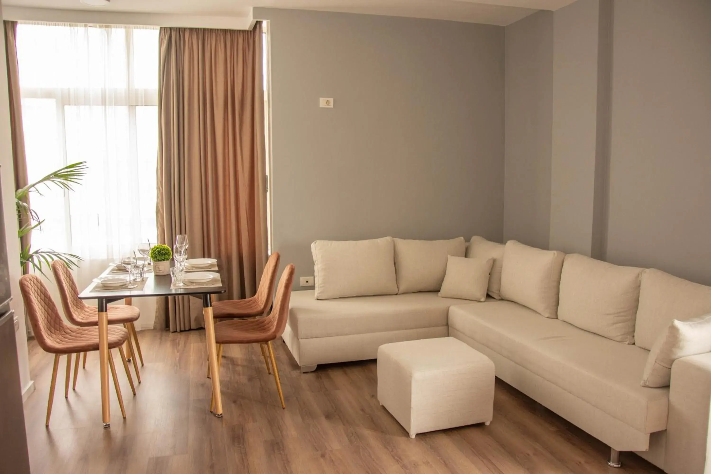 One-Bedroom Apartment - Sea Side in Wave Beachfront Apartments One-Bedroom Apartment - Sea Side in Wave Beachfront Apartments