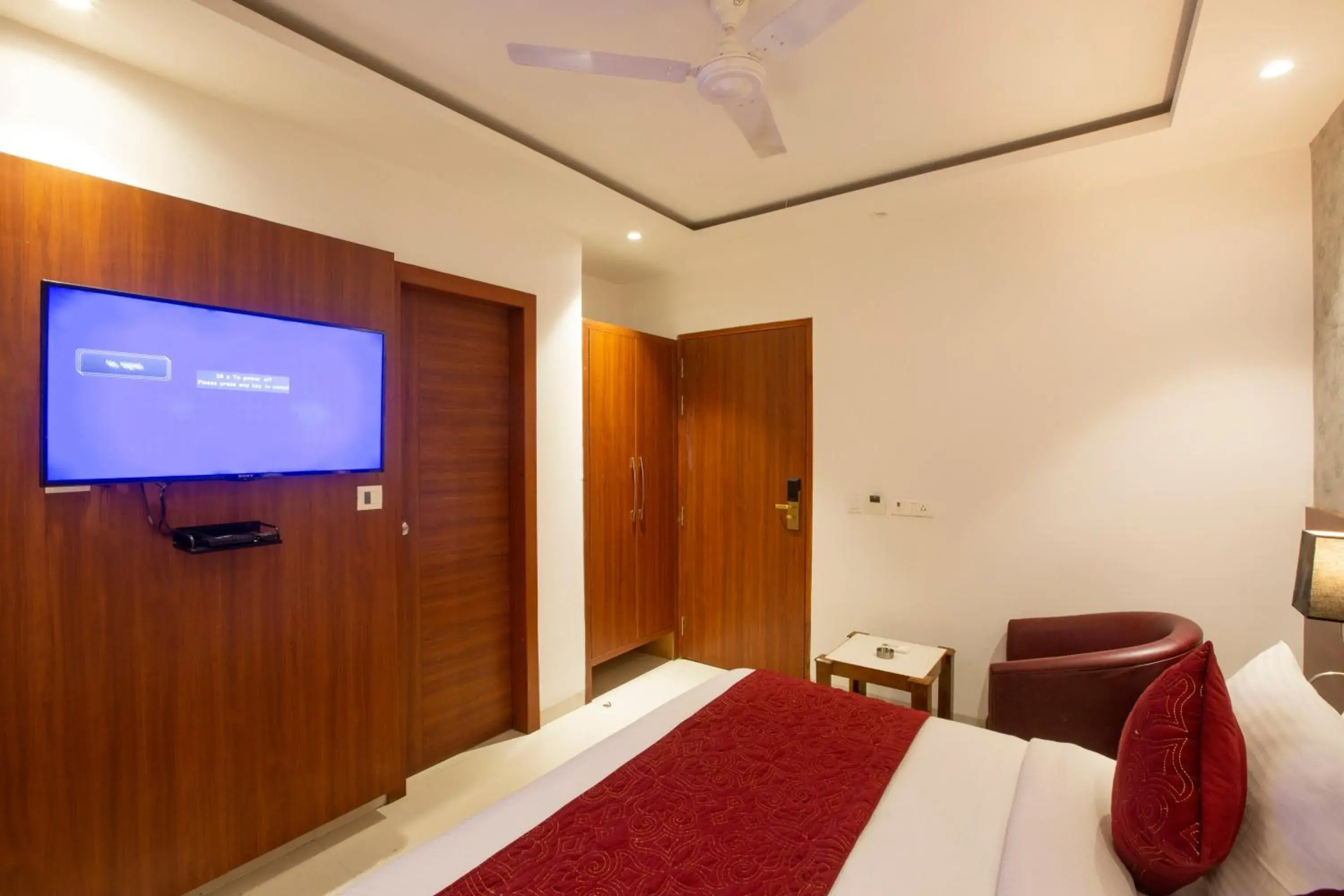 Deluxe Double or Twin Room in Arch Suites - Near Aerocity Deluxe Double or Twin Room in Arch Suites - Near Aerocity