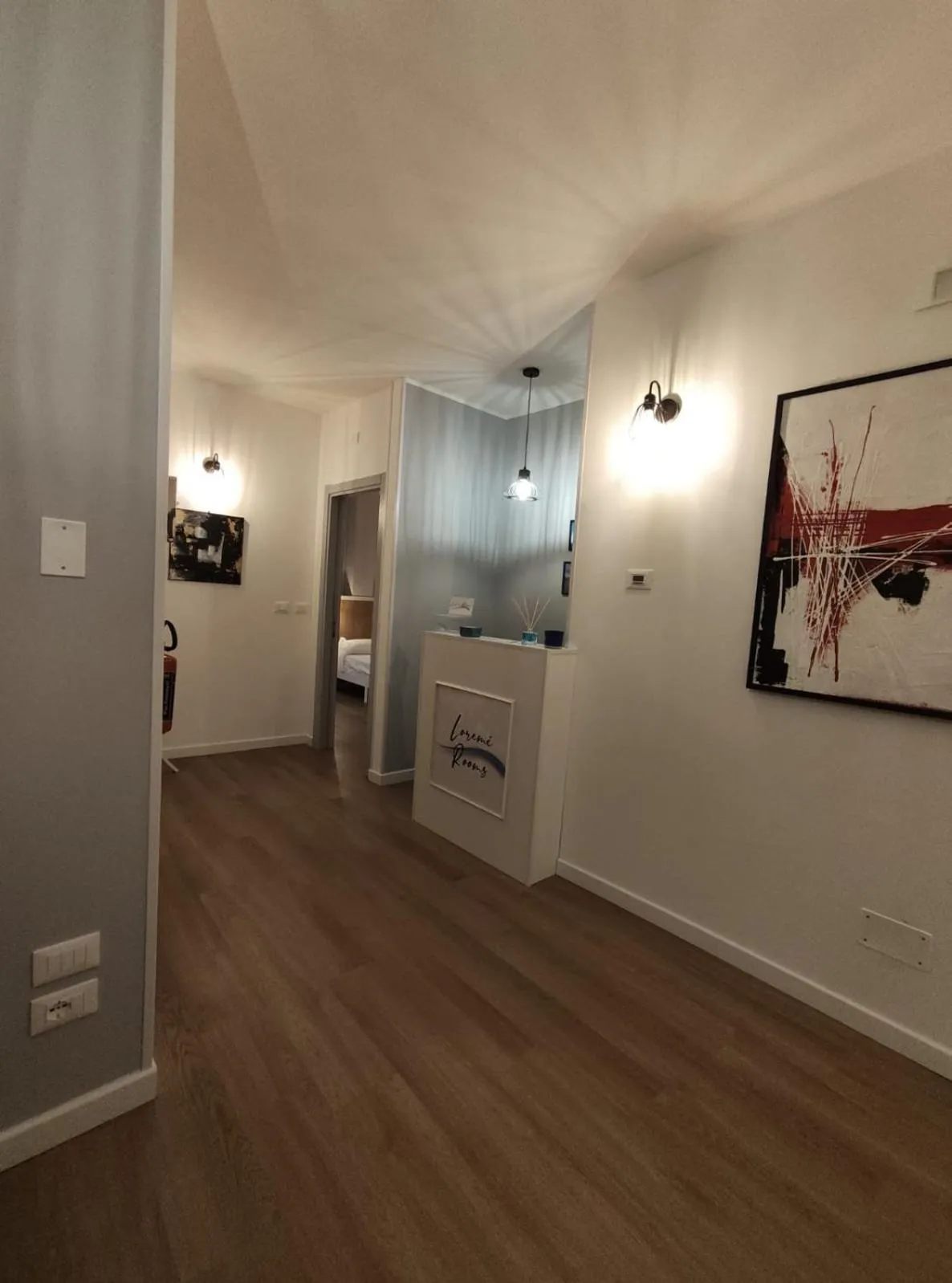 Lobby or reception, Bed in Loremi Rooms