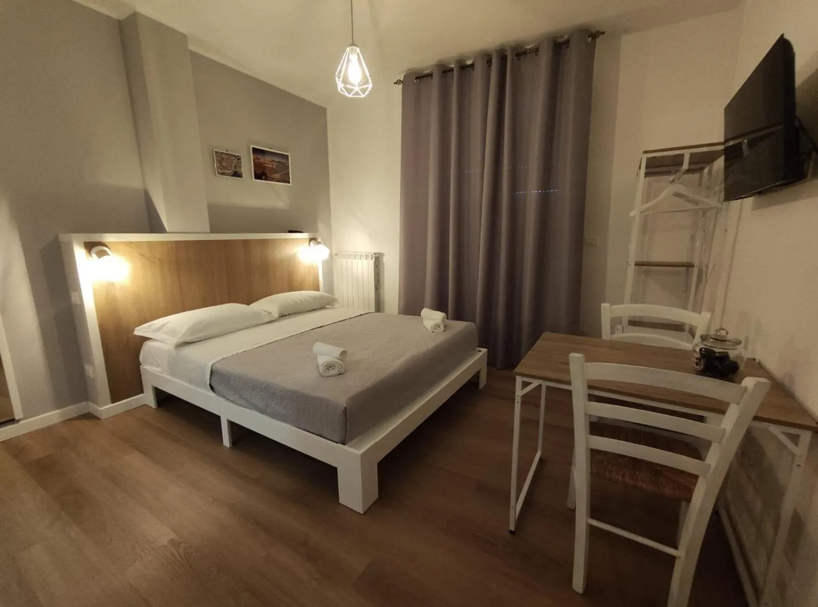 Bedroom, Bed in Loremi Rooms