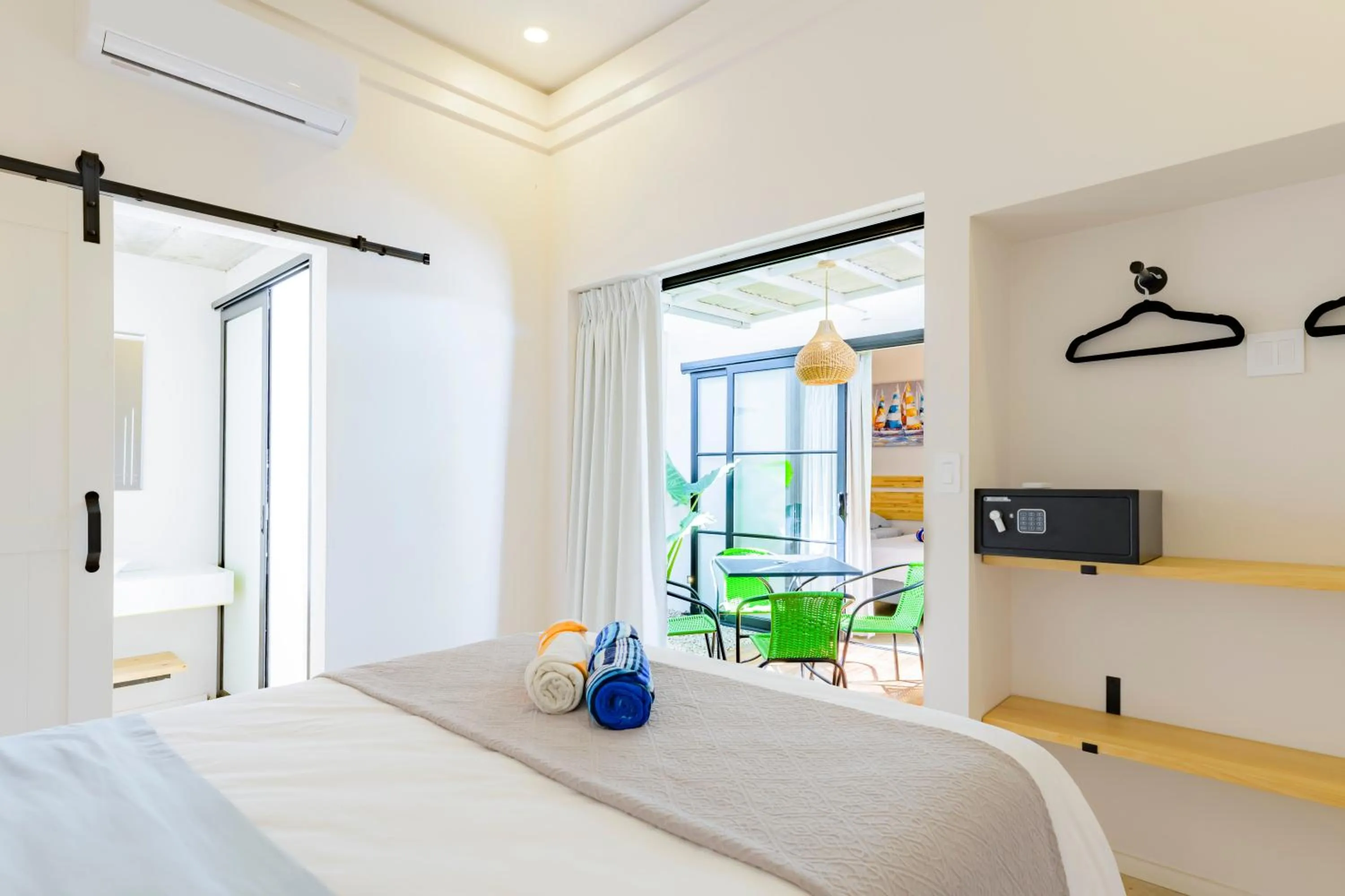 TV and multimedia, Bed in Villas VR Beachwalk Avellanas