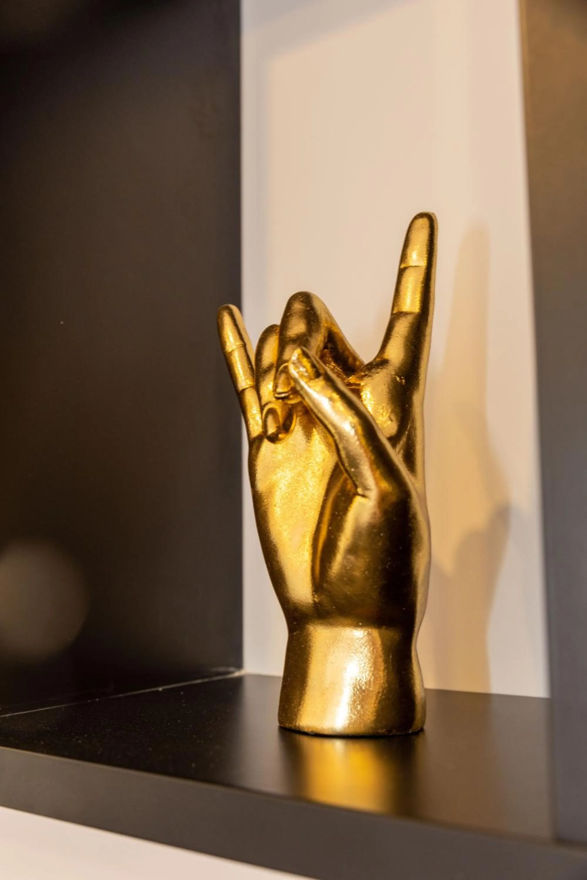 Decorative detail in Citizen Suites