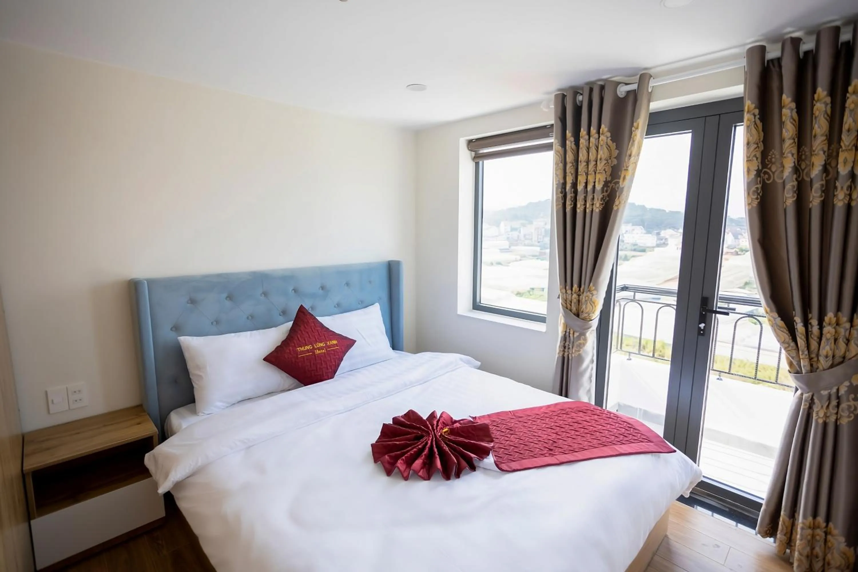 Bed in Thung Lũng Xanh TQK Hotel