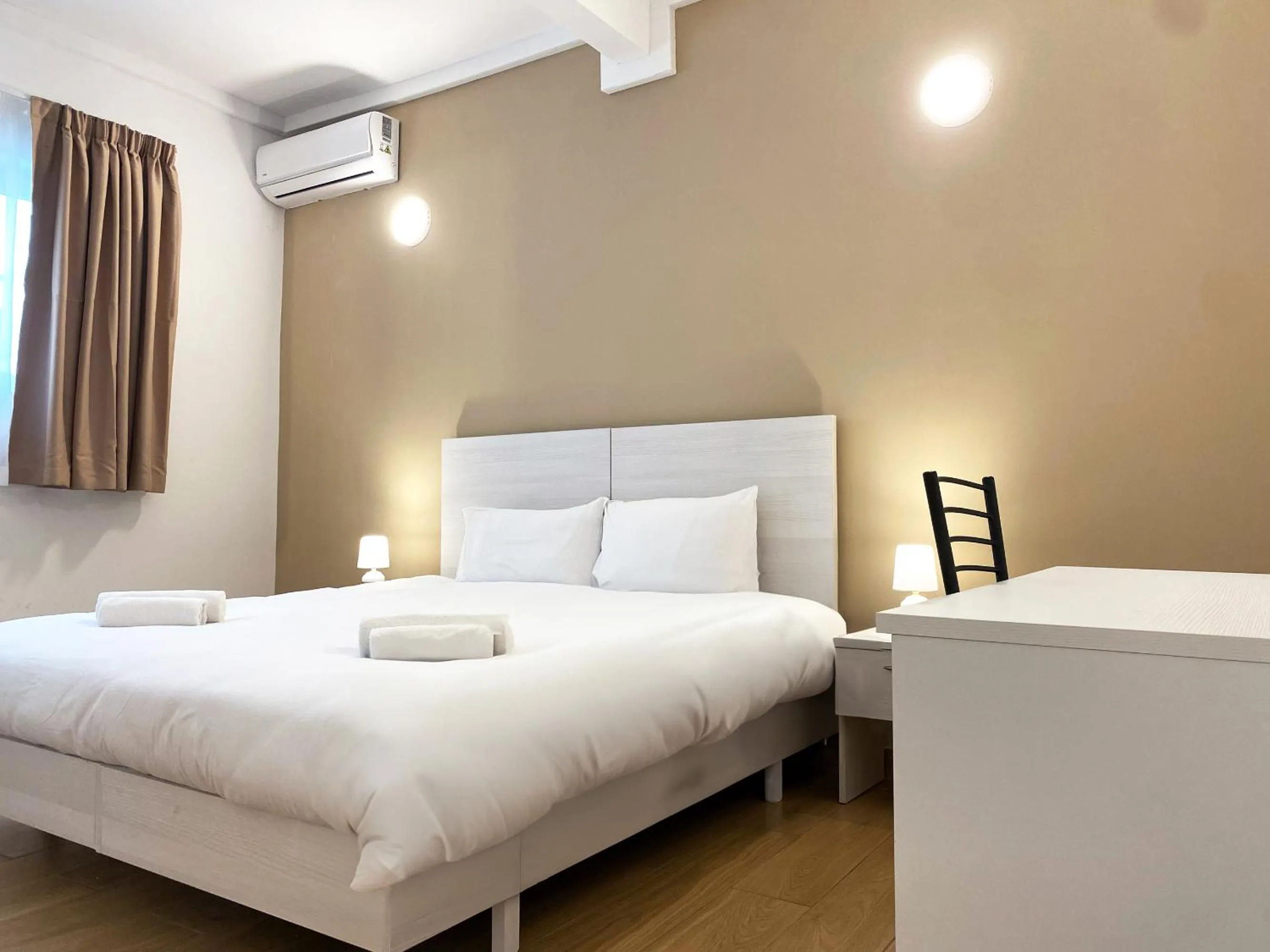 Bed in Miami Apartments