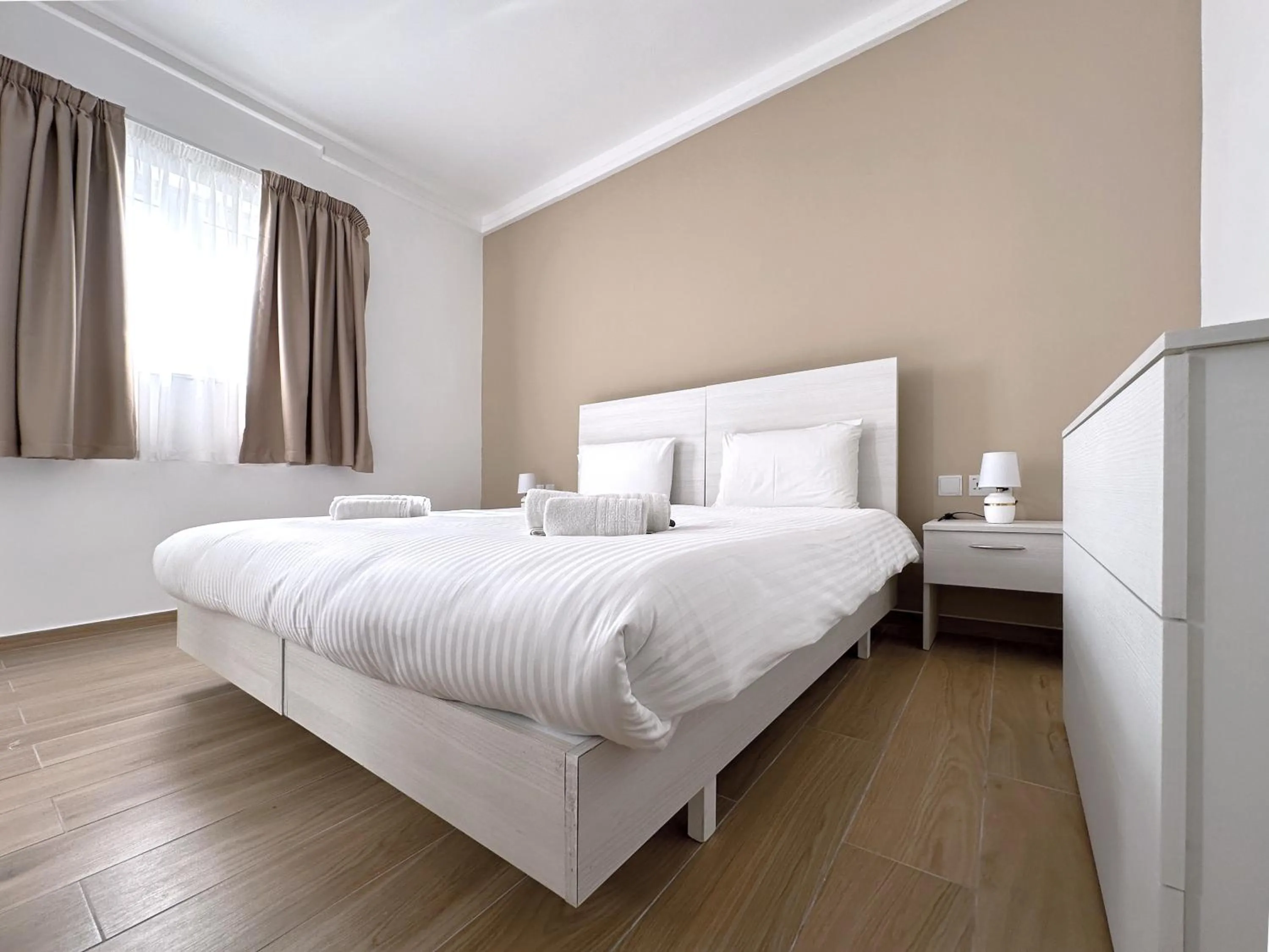 Bed in Miami Apartments