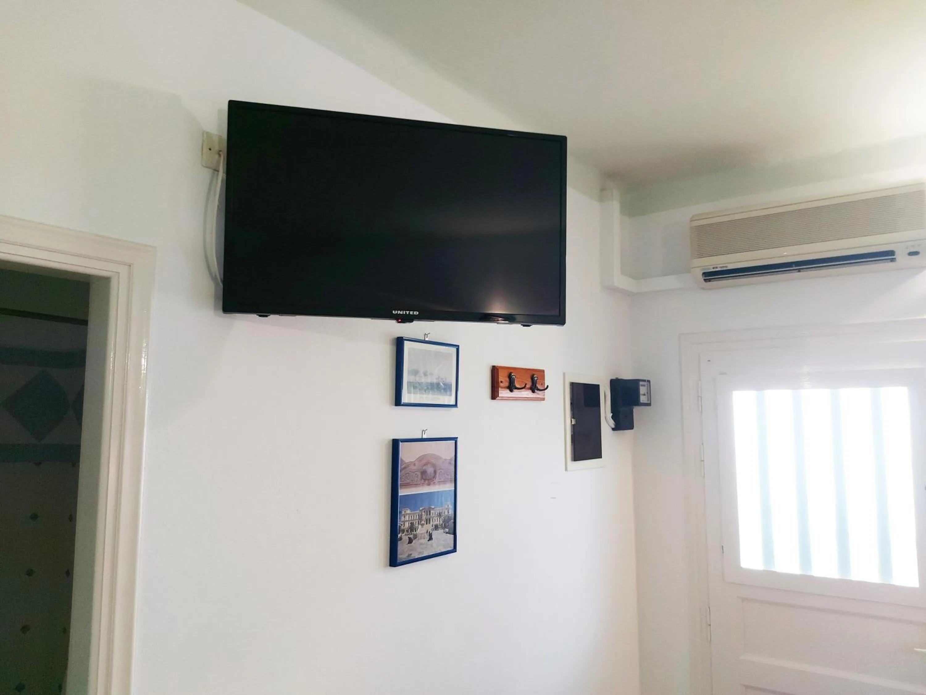 TV and multimedia in Aigaio View Studios & Rooms