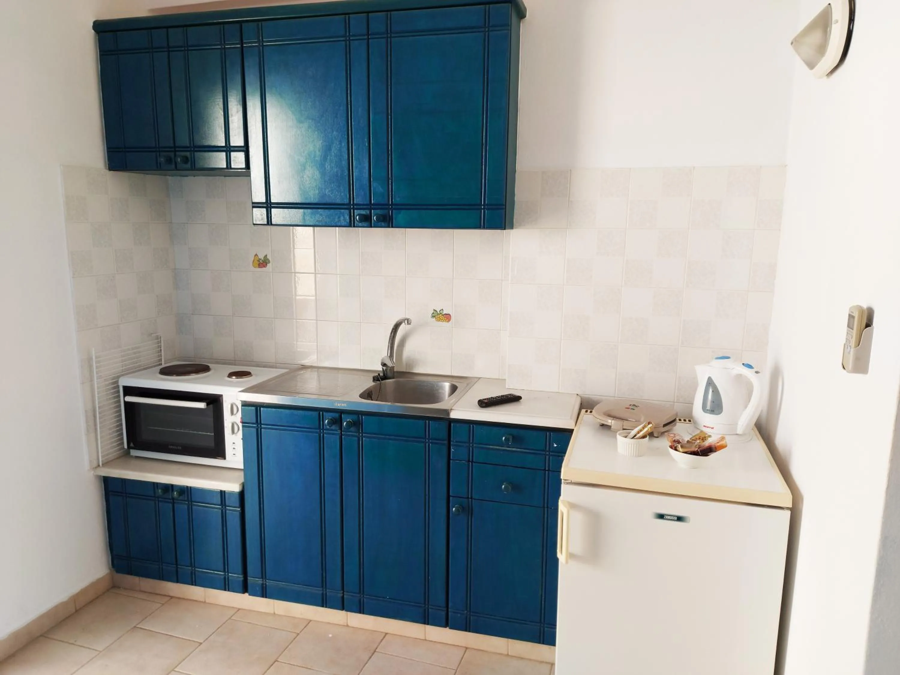Kitchen or kitchenette in Aigaio View Studios & Rooms