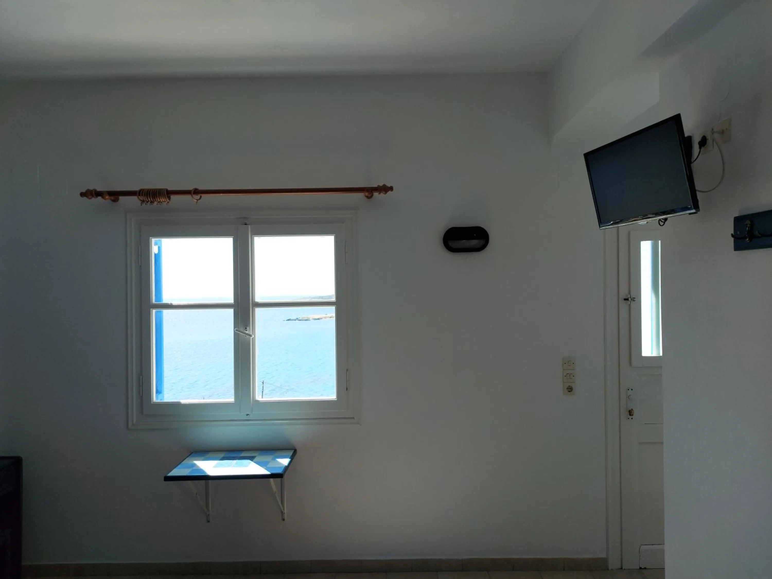TV and multimedia in Aigaio View Studios & Rooms