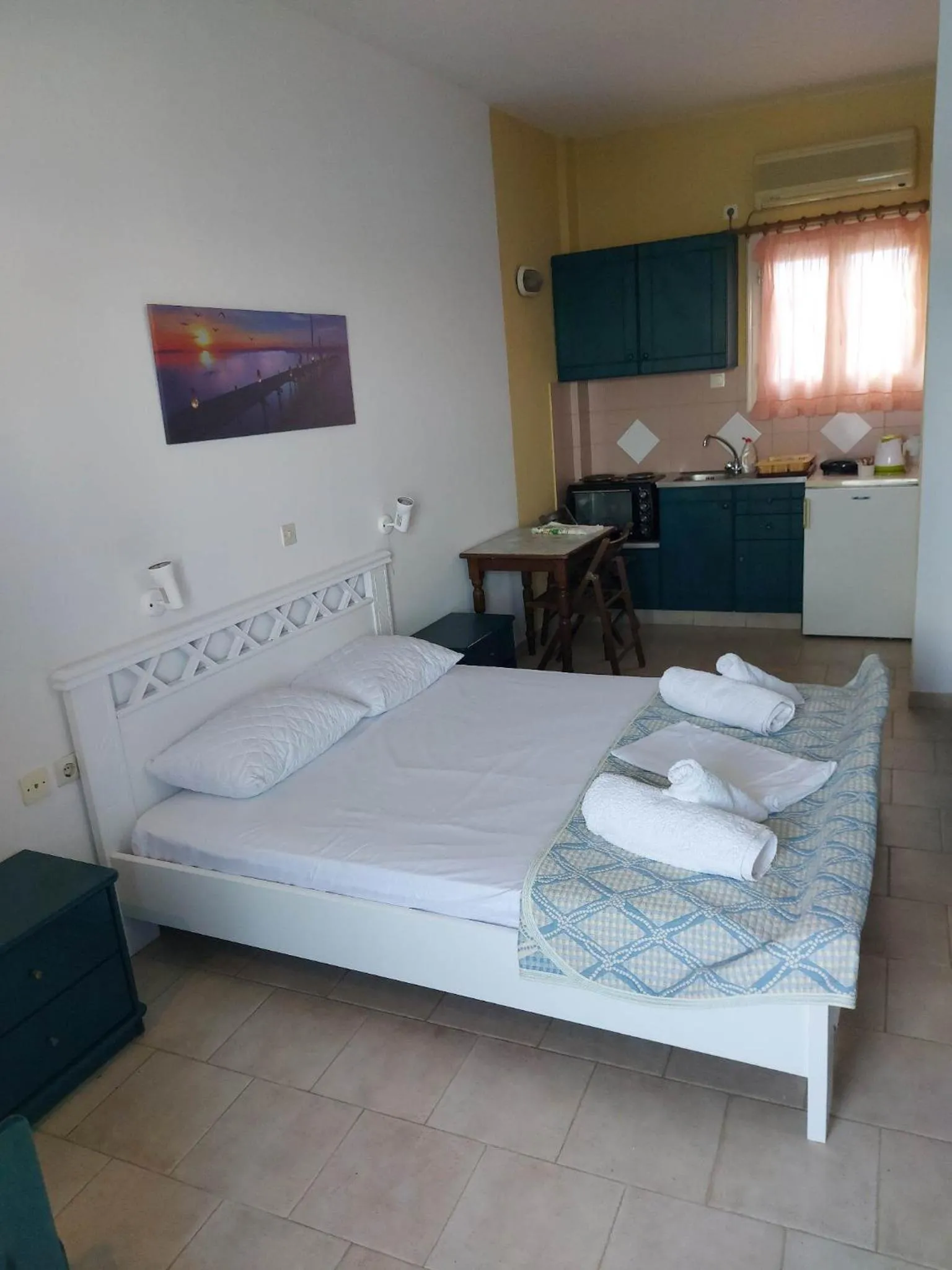 Photo of the whole room, Bed in Aigaio View Studios & Rooms