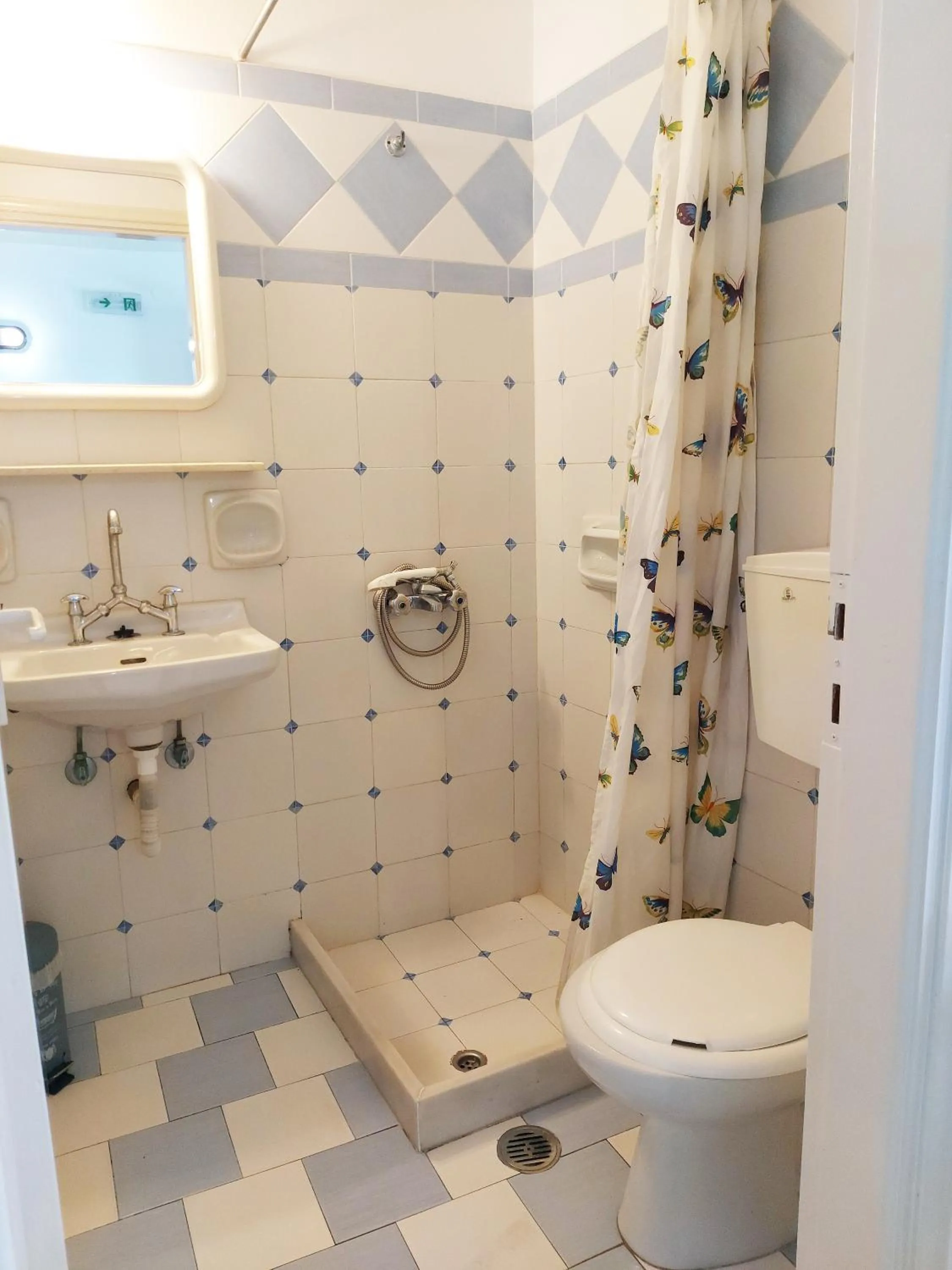 Shower in Aigaio View Studios & Rooms
