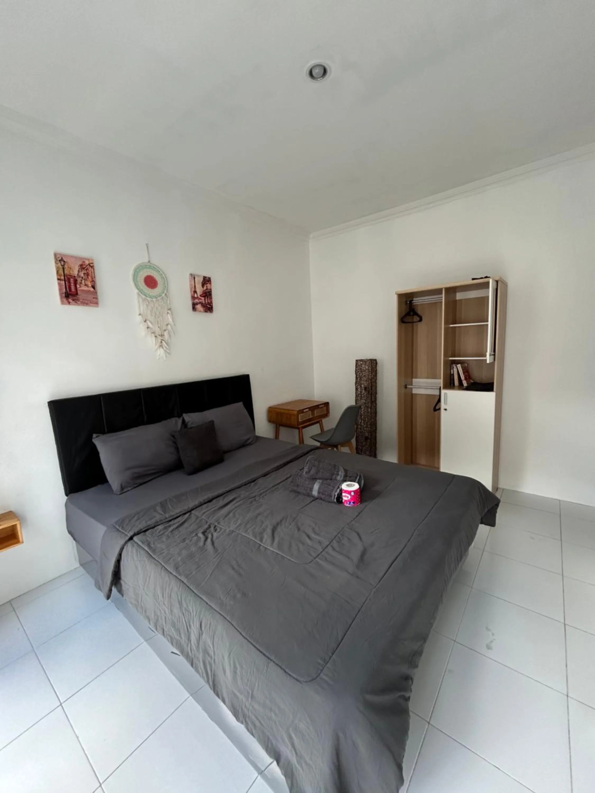 Double Room with Pool View in White sandat guest house