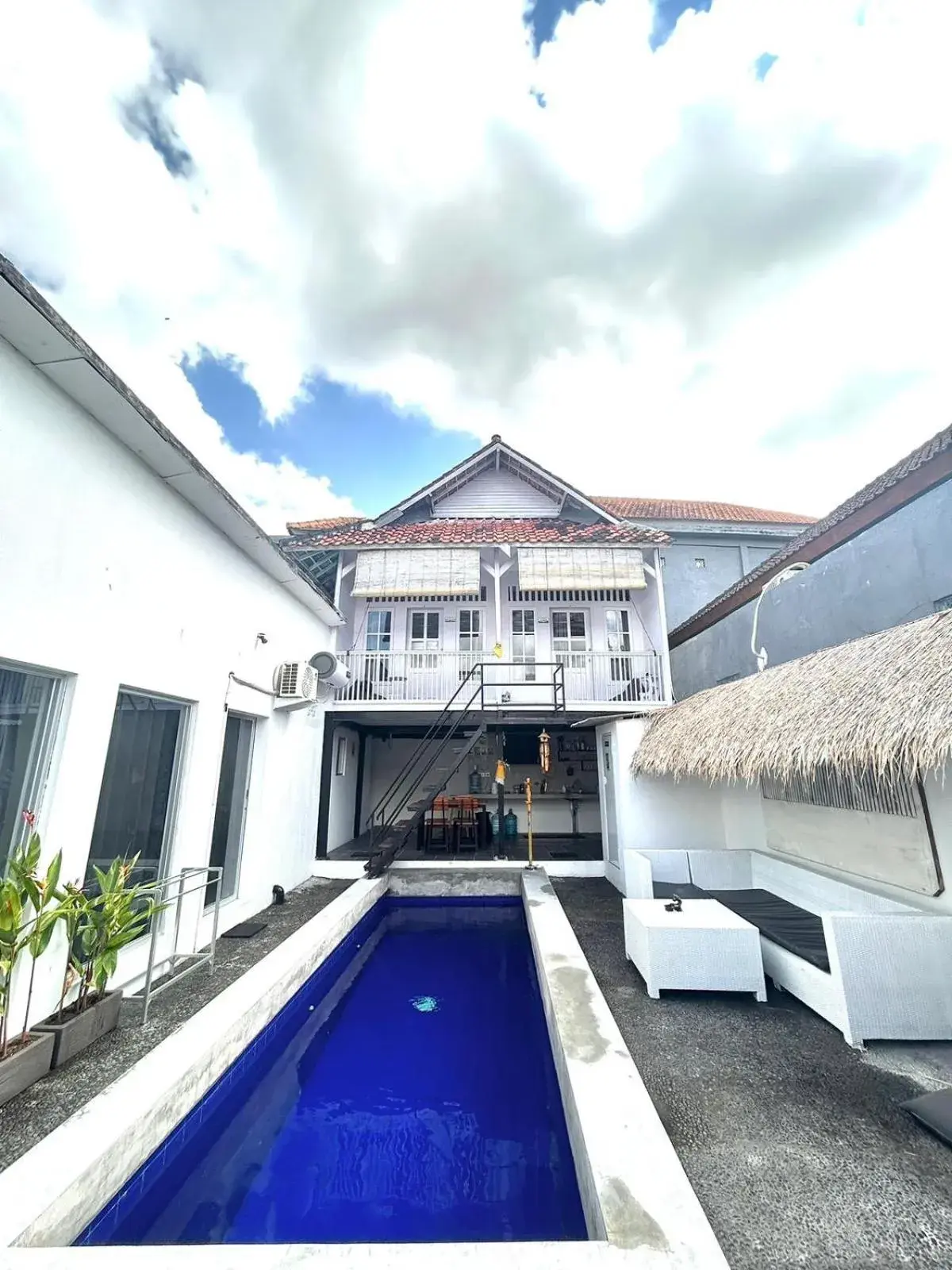 White sandat guest house White sandat guest house