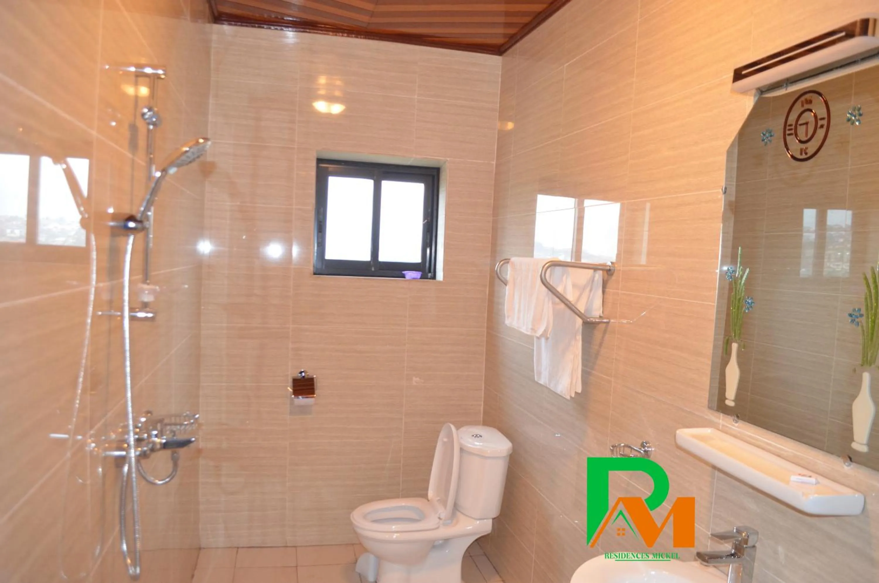 Shower in RESIDENCES MICKEL