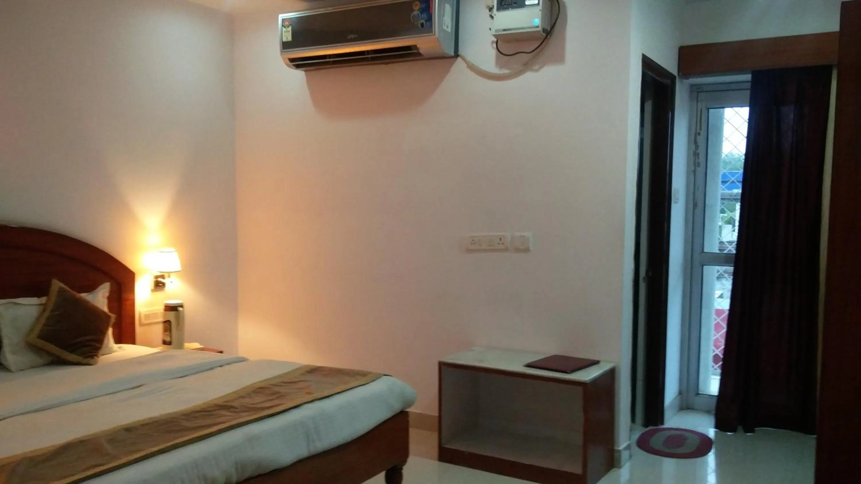 Bedroom in Euro Star Inn