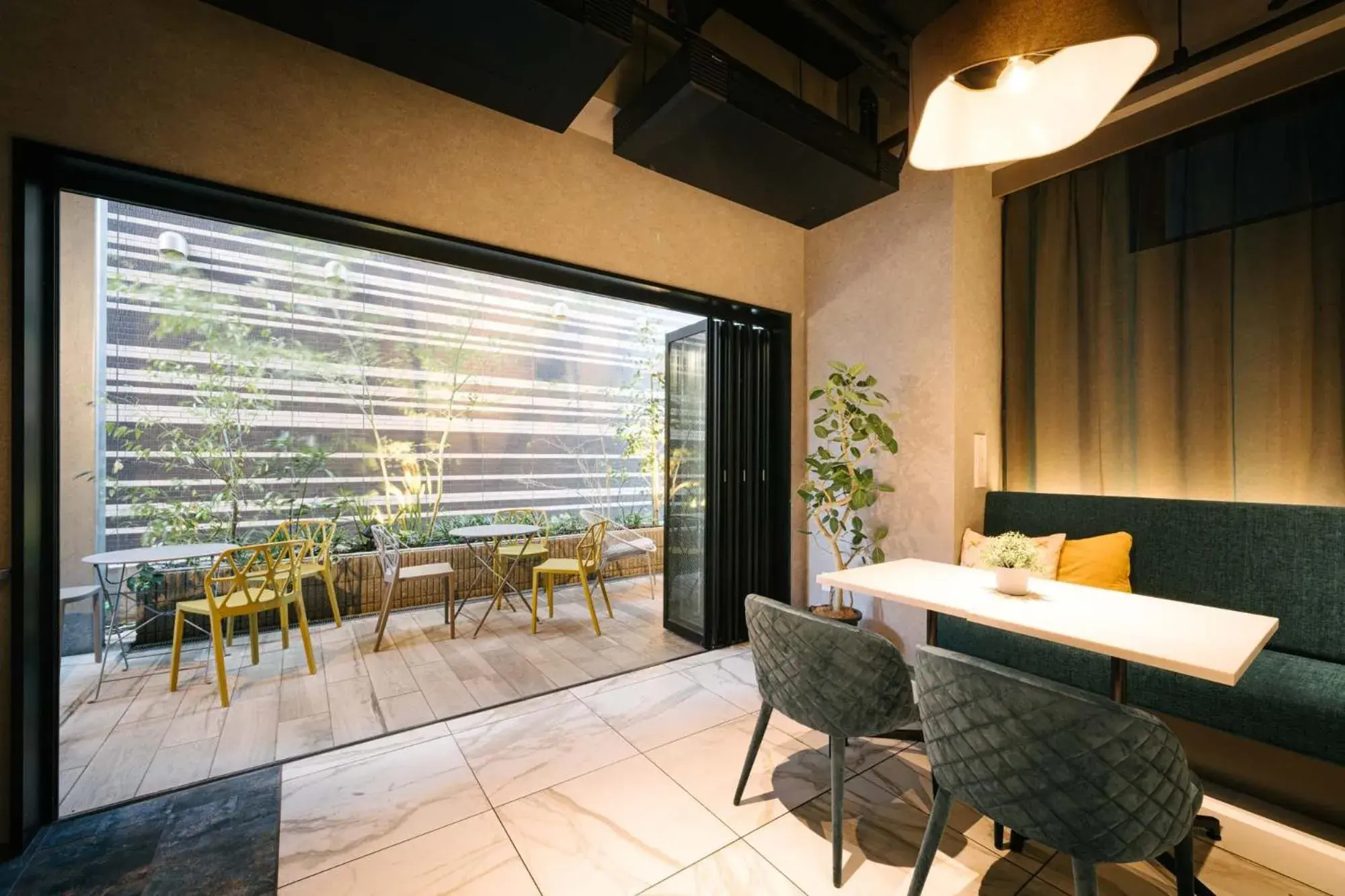 Restaurant/places to eat in R Hotel Namba South Restaurant/places to eat in R Hotel Namba South