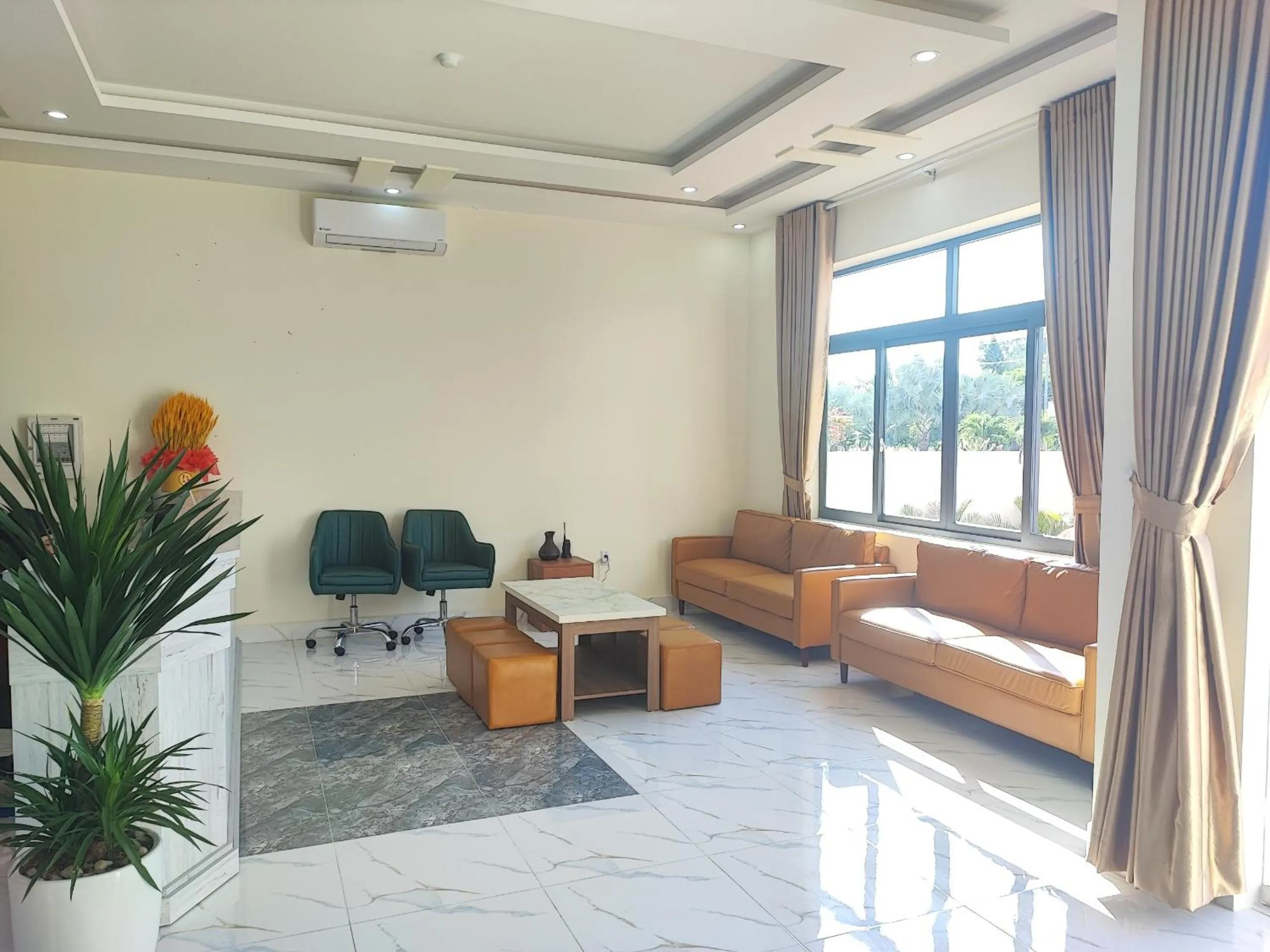 Lobby or reception in Hoàng Anh Côn Đảo Hotel