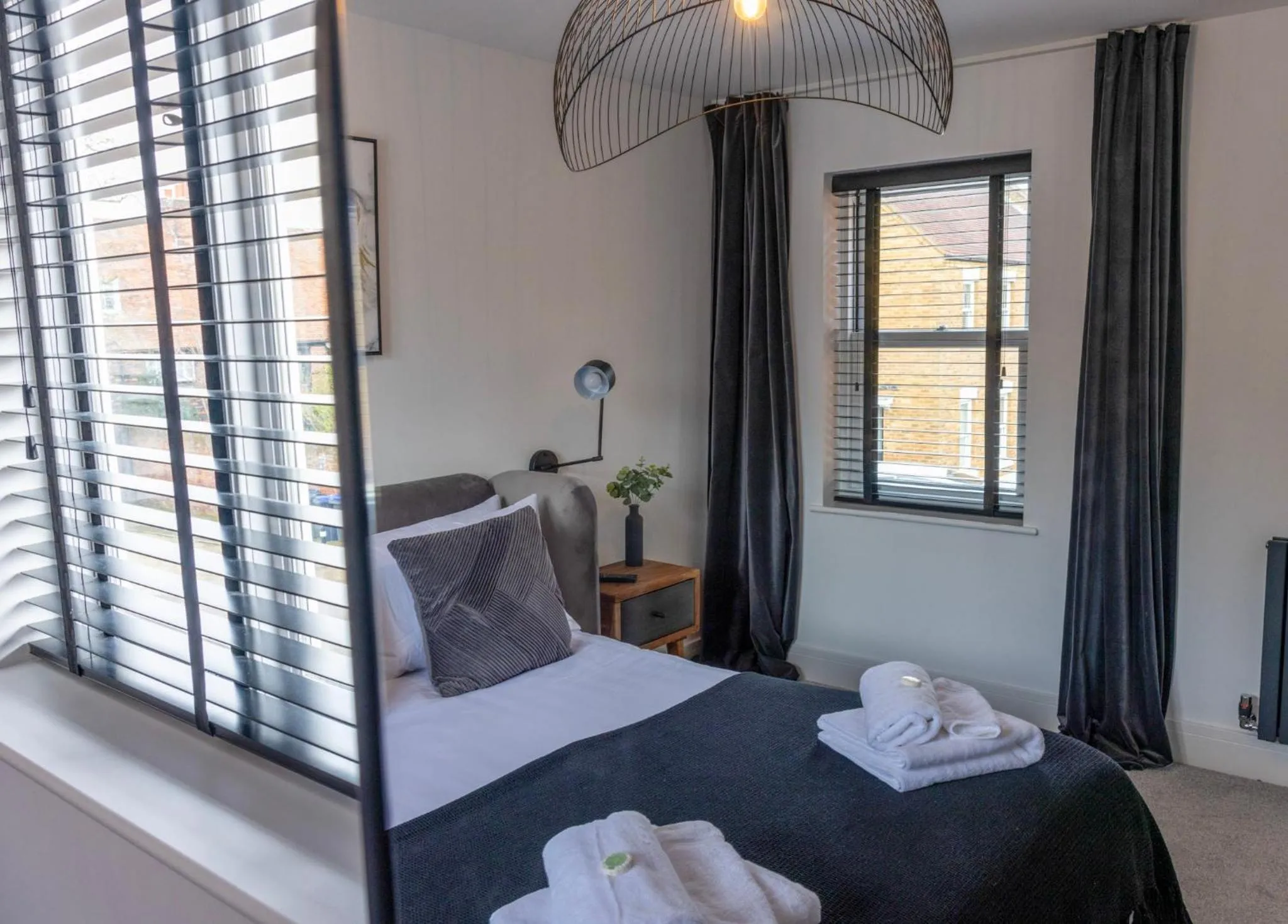 Bedroom, Bed in Charming 3-Bed House with 1 Parking space