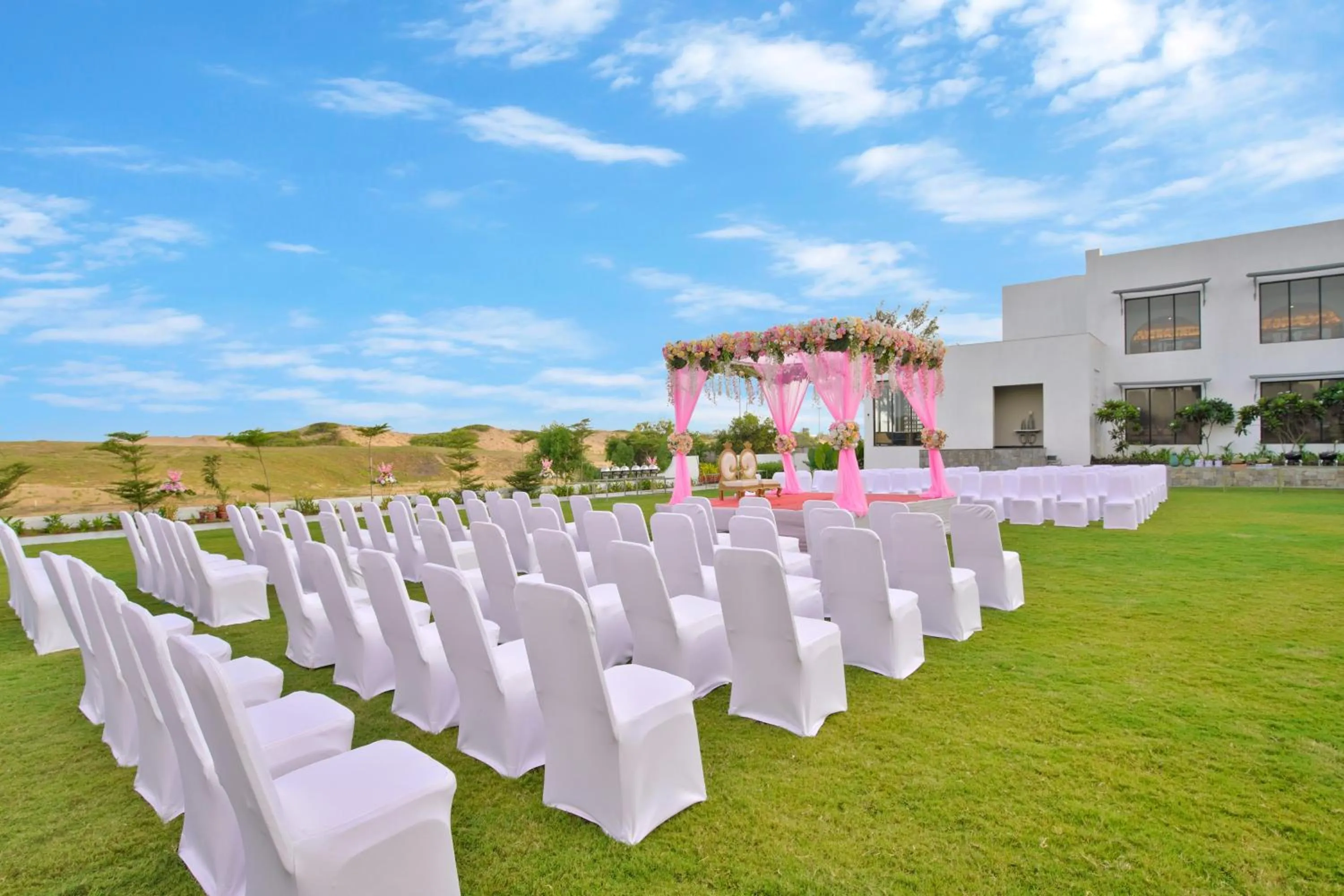 Banquet/Function facilities in Pramod Lands End Resort, a member of Radisson Individuals