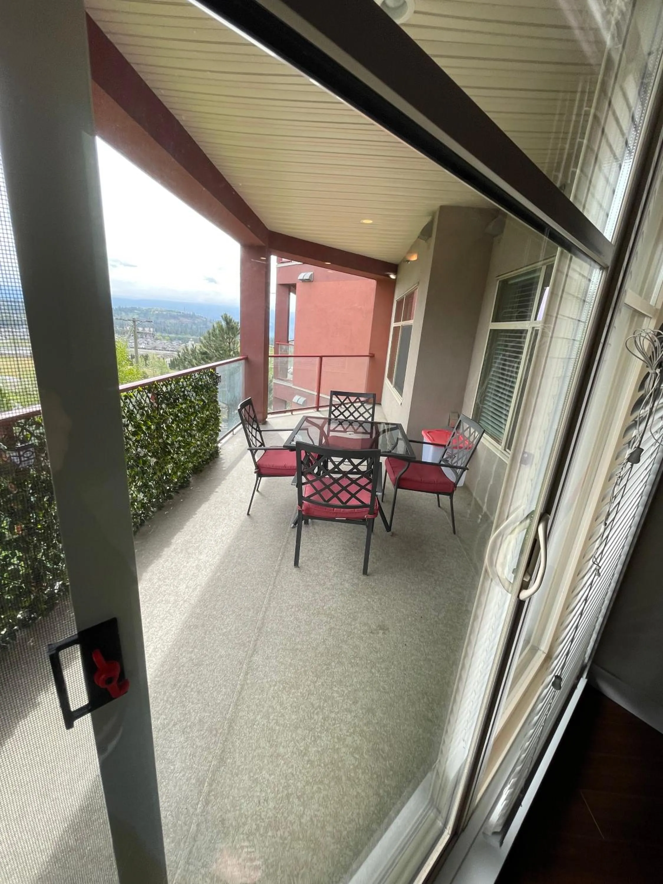 Stay In The Okanagan - Copper Sky, West Kelowna