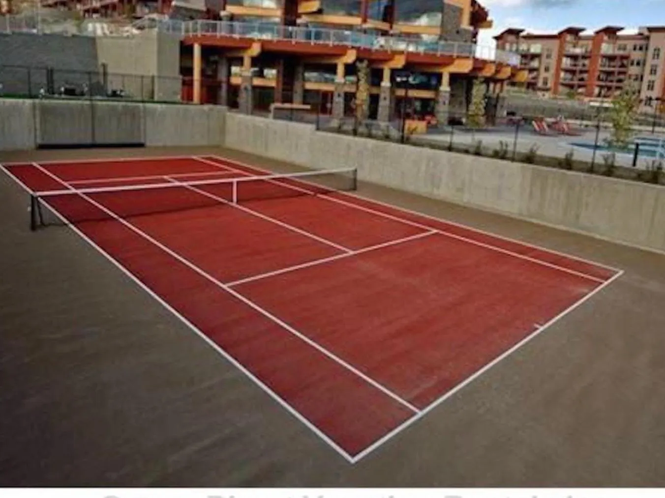 Tennis court in Stay In The Okanagan - Copper Sky, West Kelowna