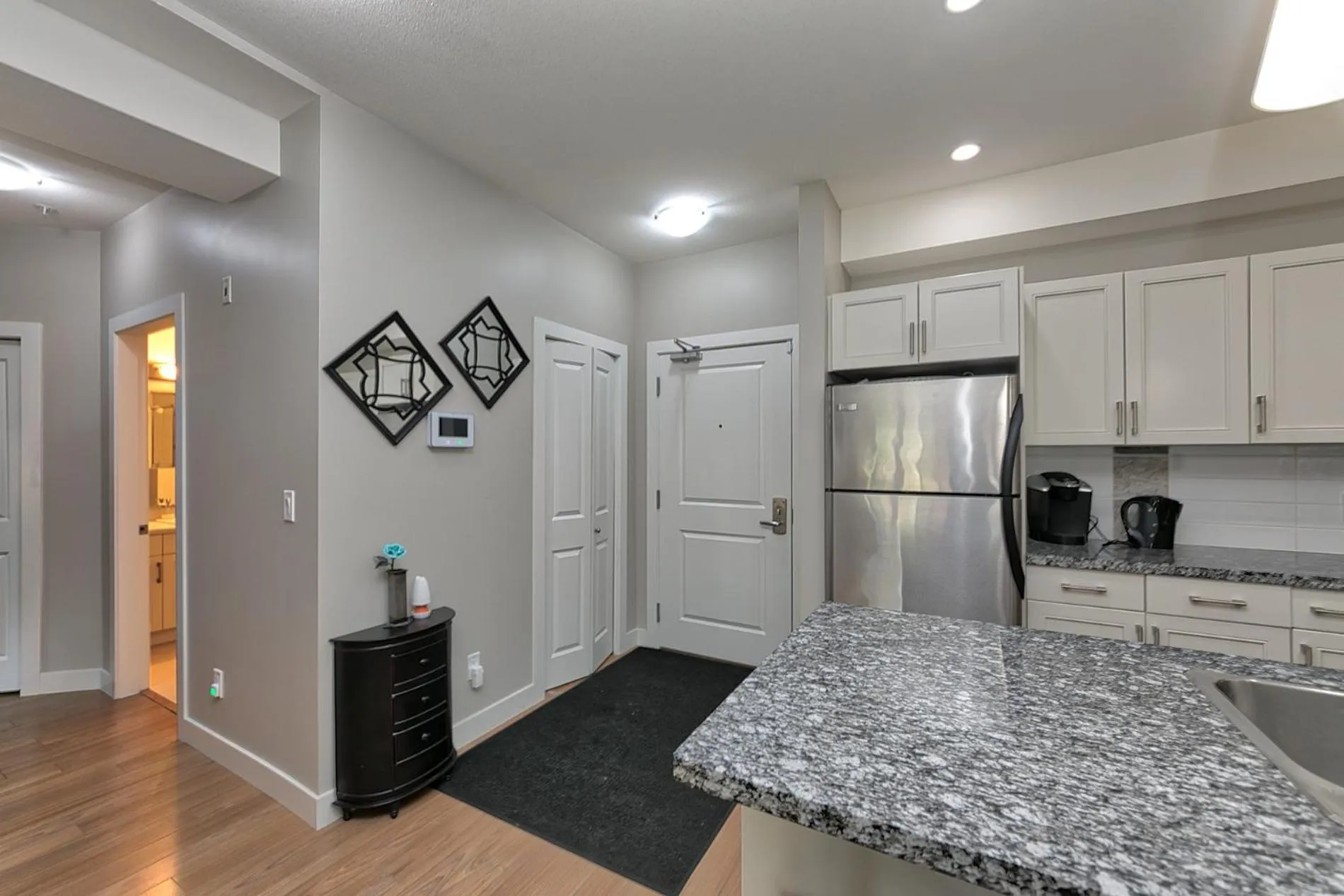 Stay In The Okanagan - Copper Sky, West Kelowna