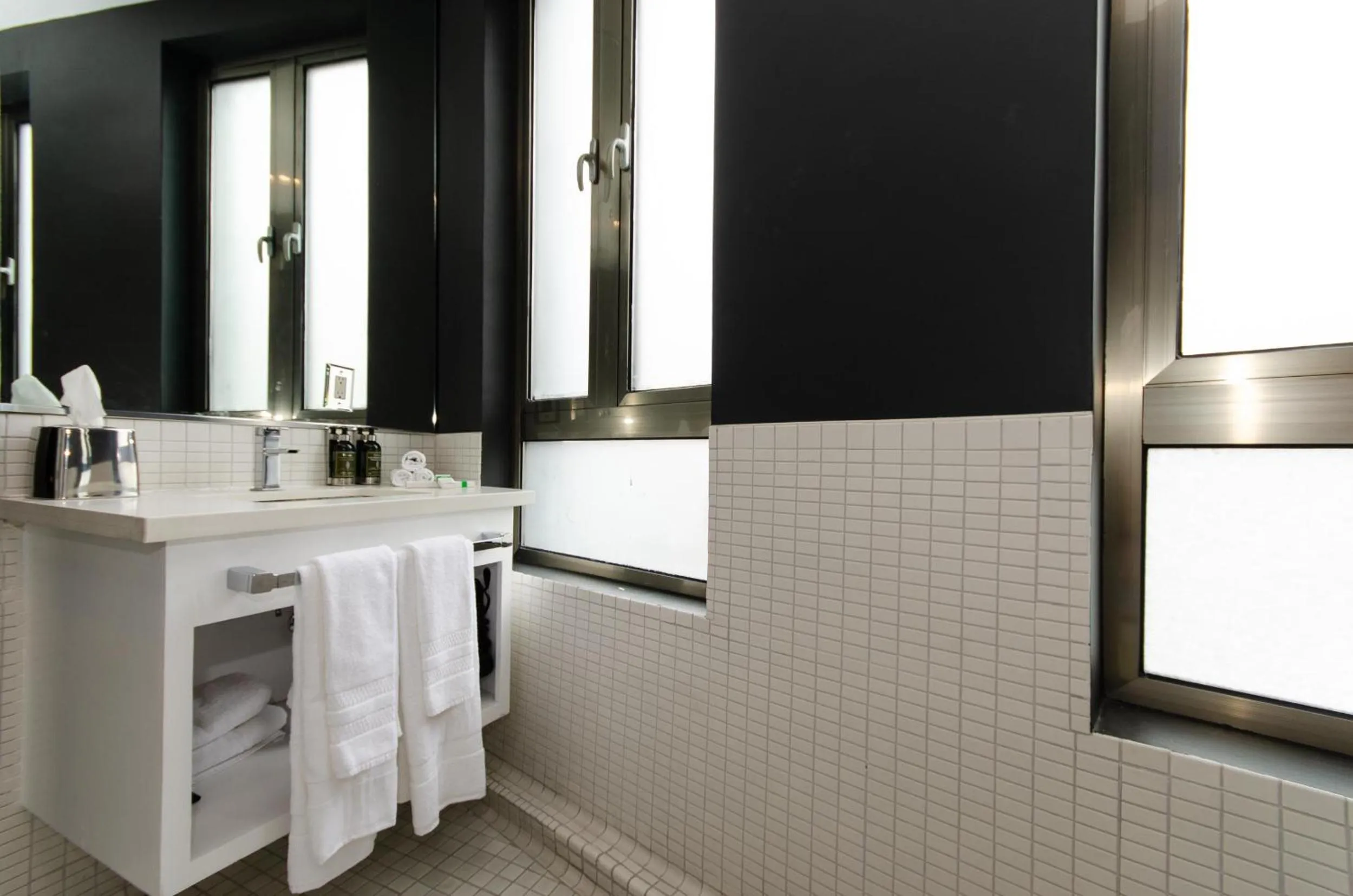 Bathroom in DTLA Boutique Hotel