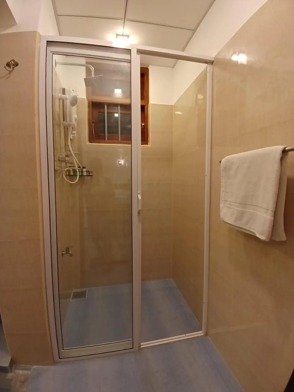 Sol Y Mar - Unawatuna