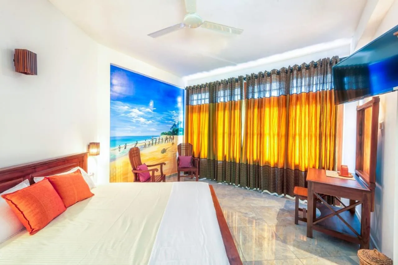 Bed in Sol Y Mar - Unawatuna