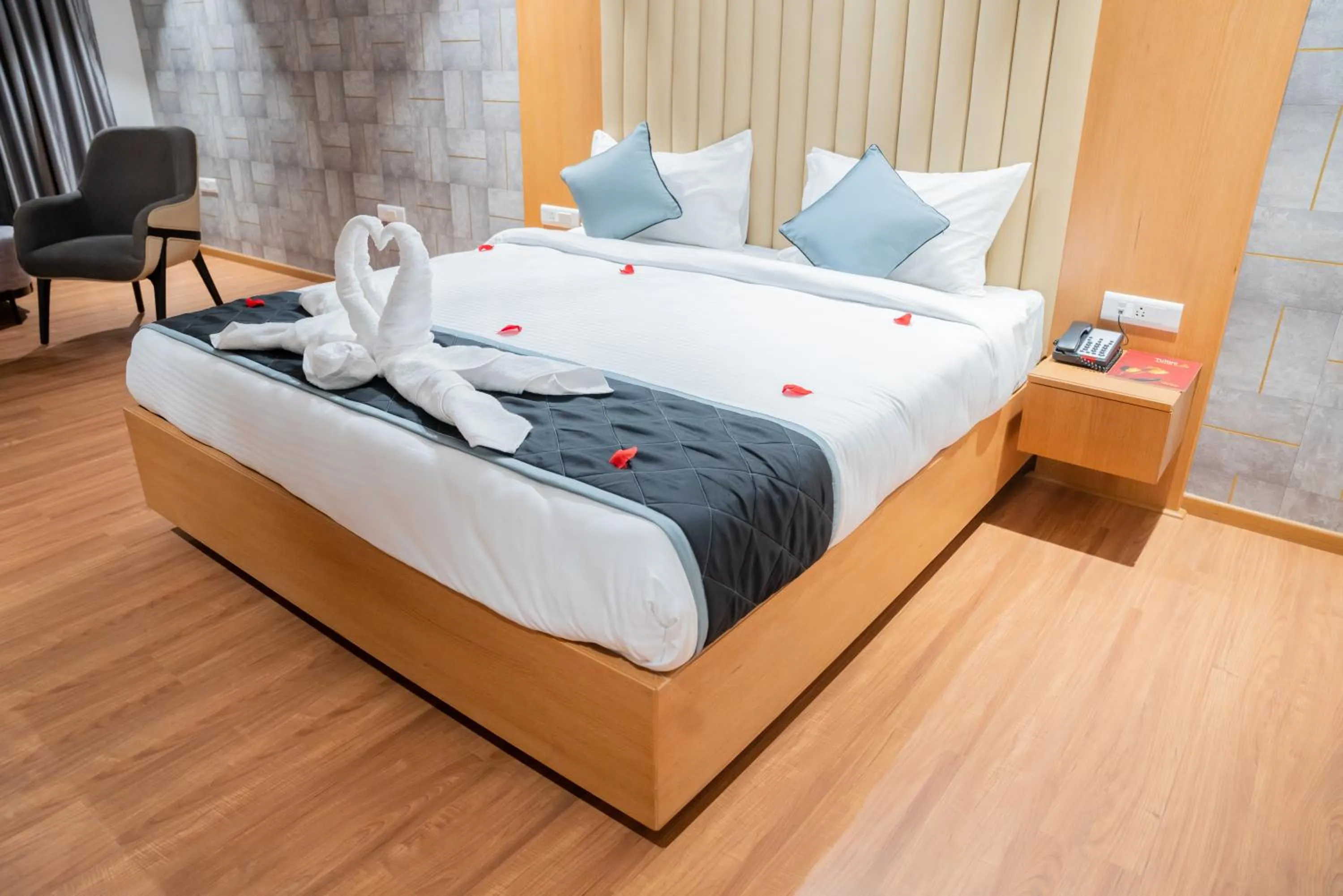 Bed in Hotel Tulips Grand