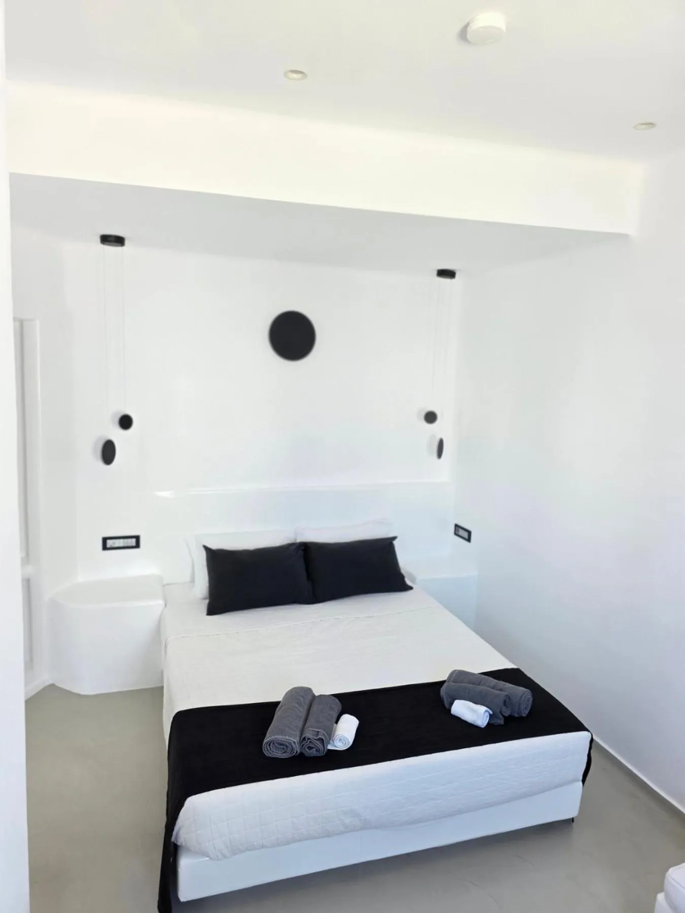 Bed in Tataki Family Hotel