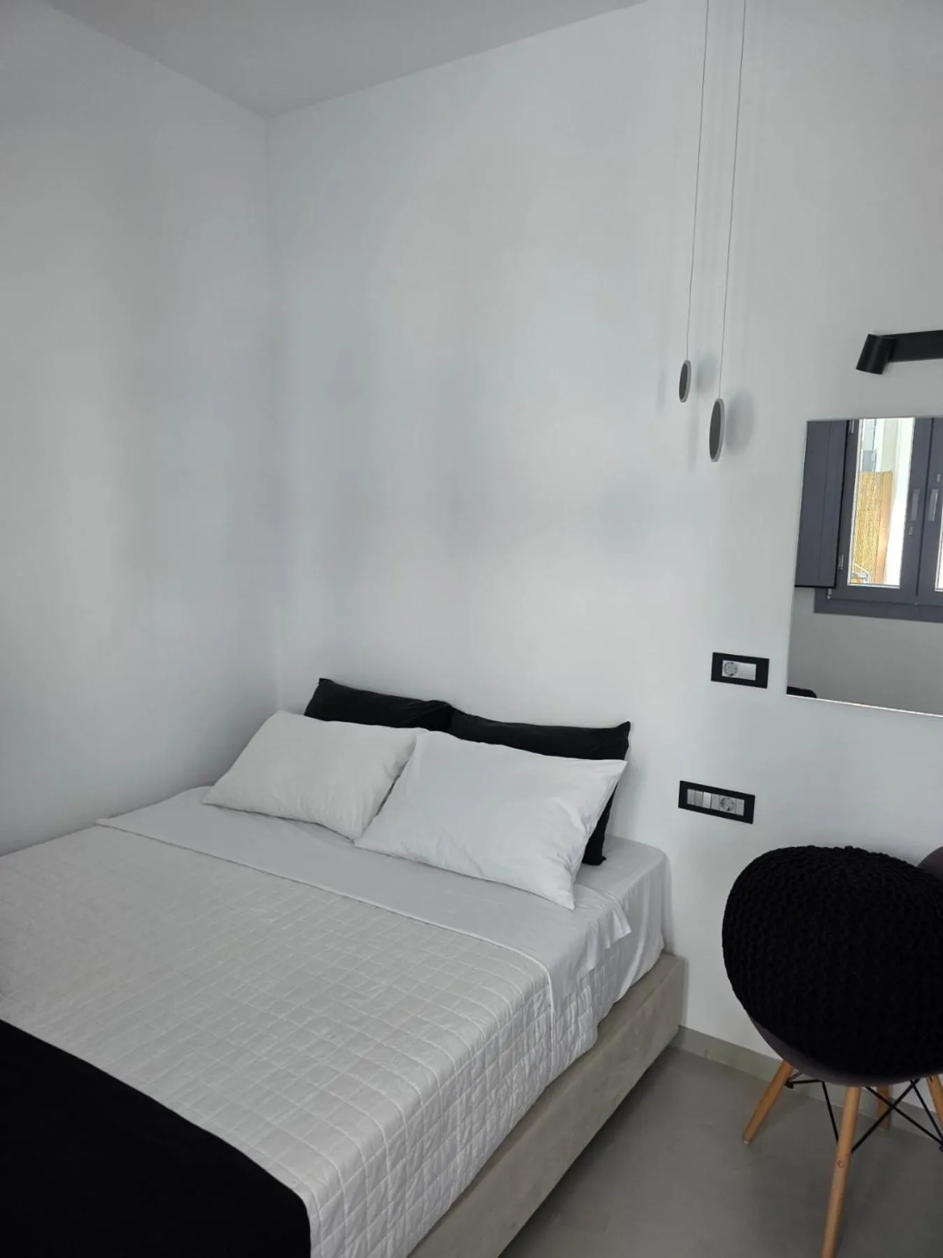 Bed in Tataki Family Hotel