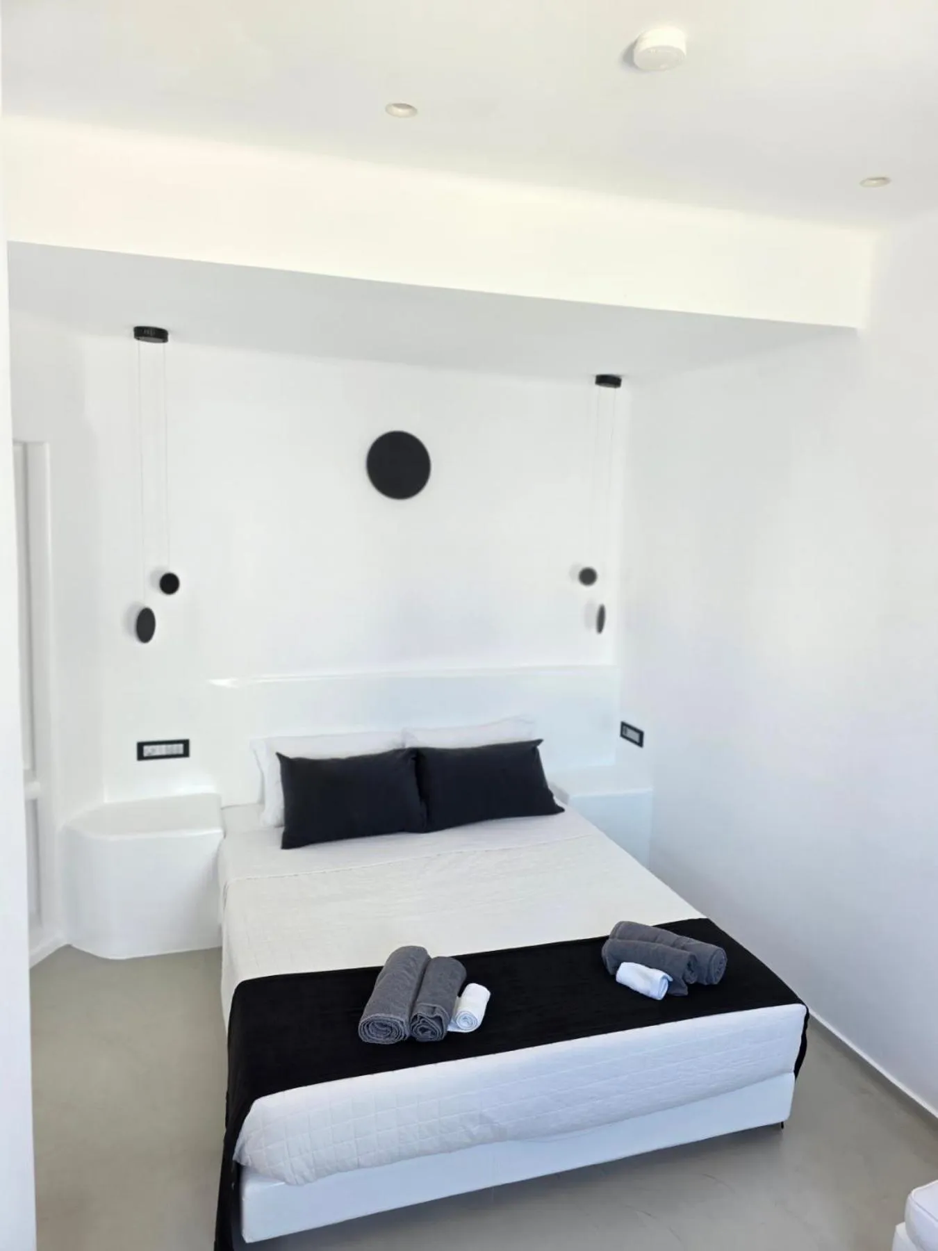 Bed in Tataki Family Hotel