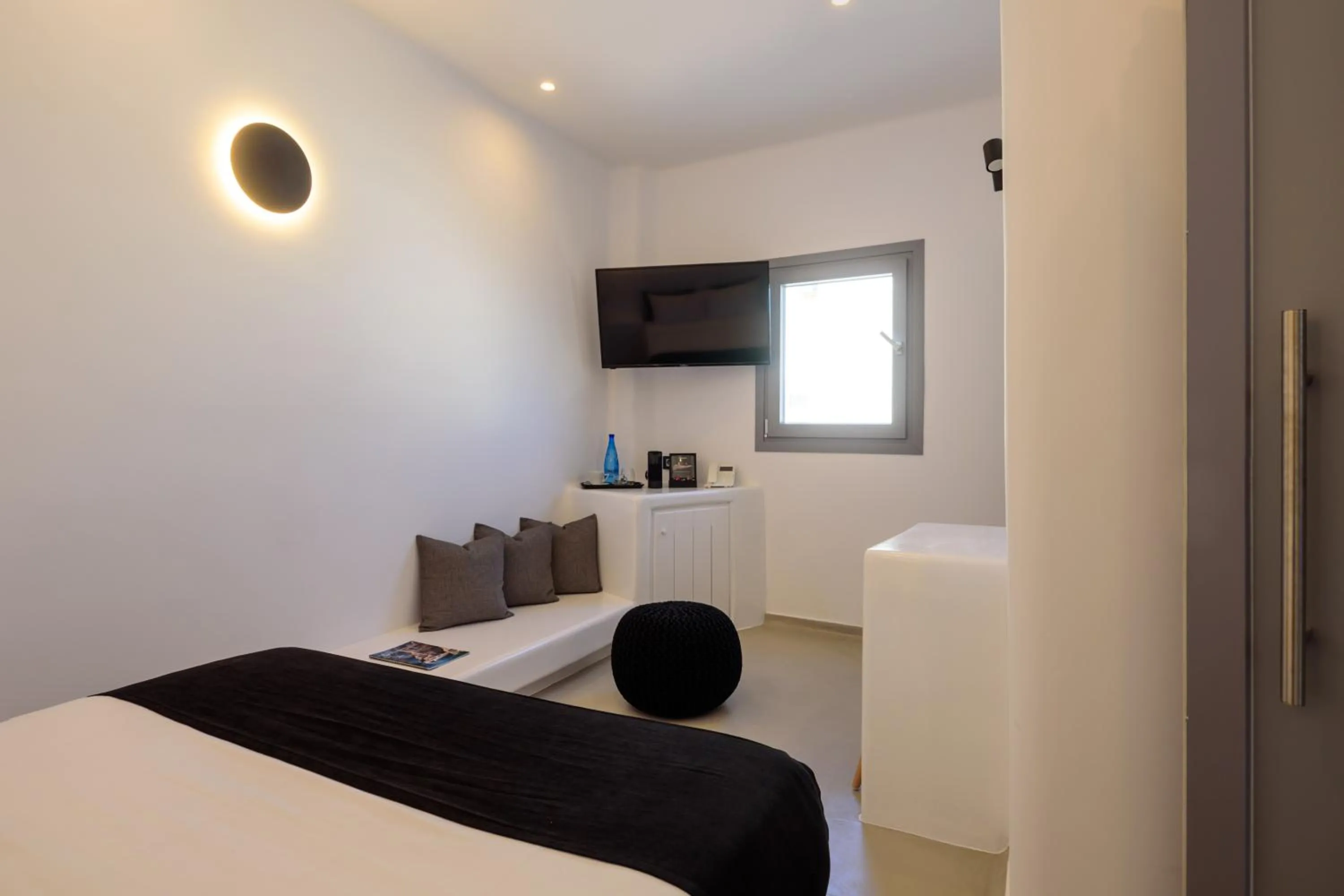 Bed in Tataki Family Hotel