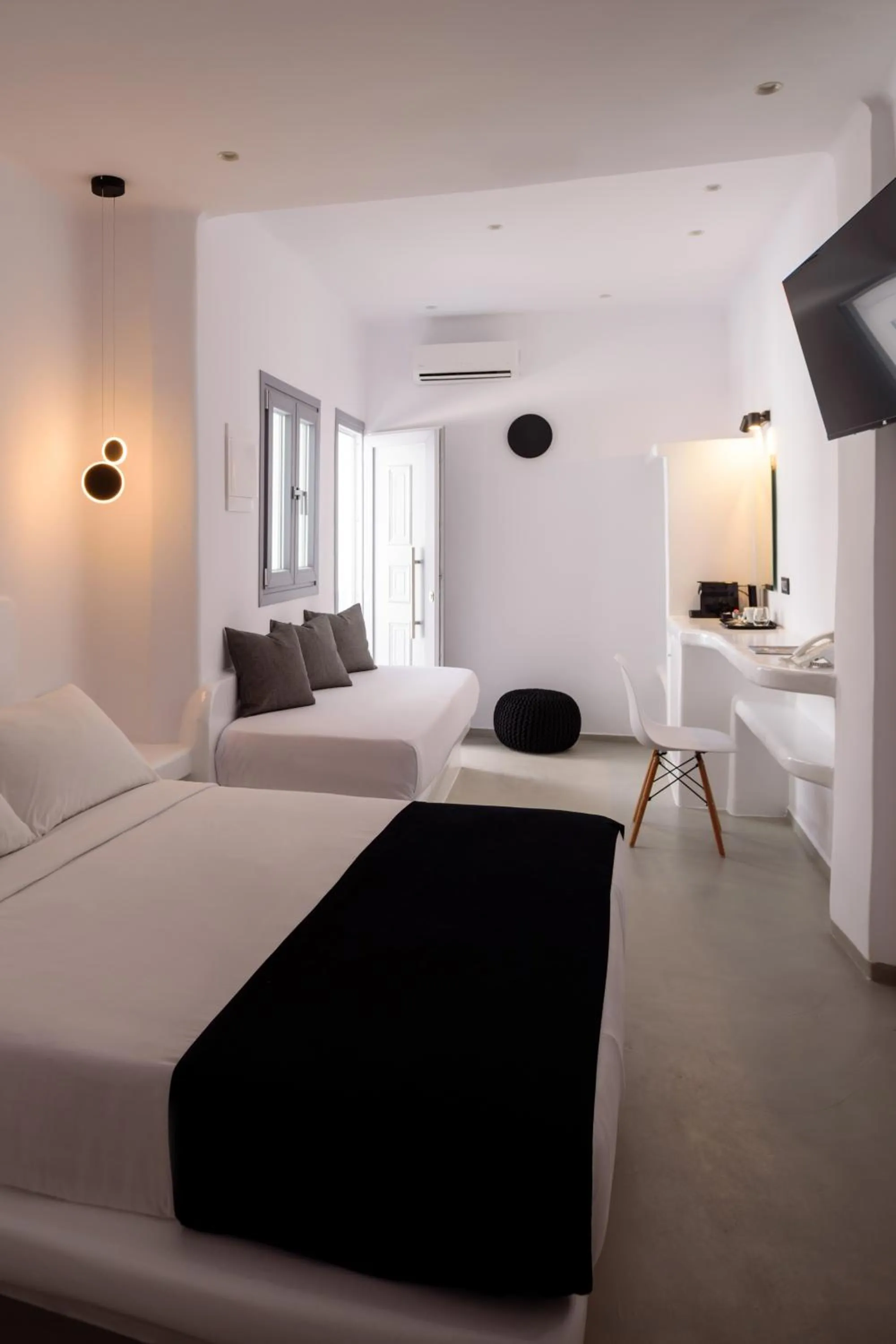 Bed in Tataki Family Hotel