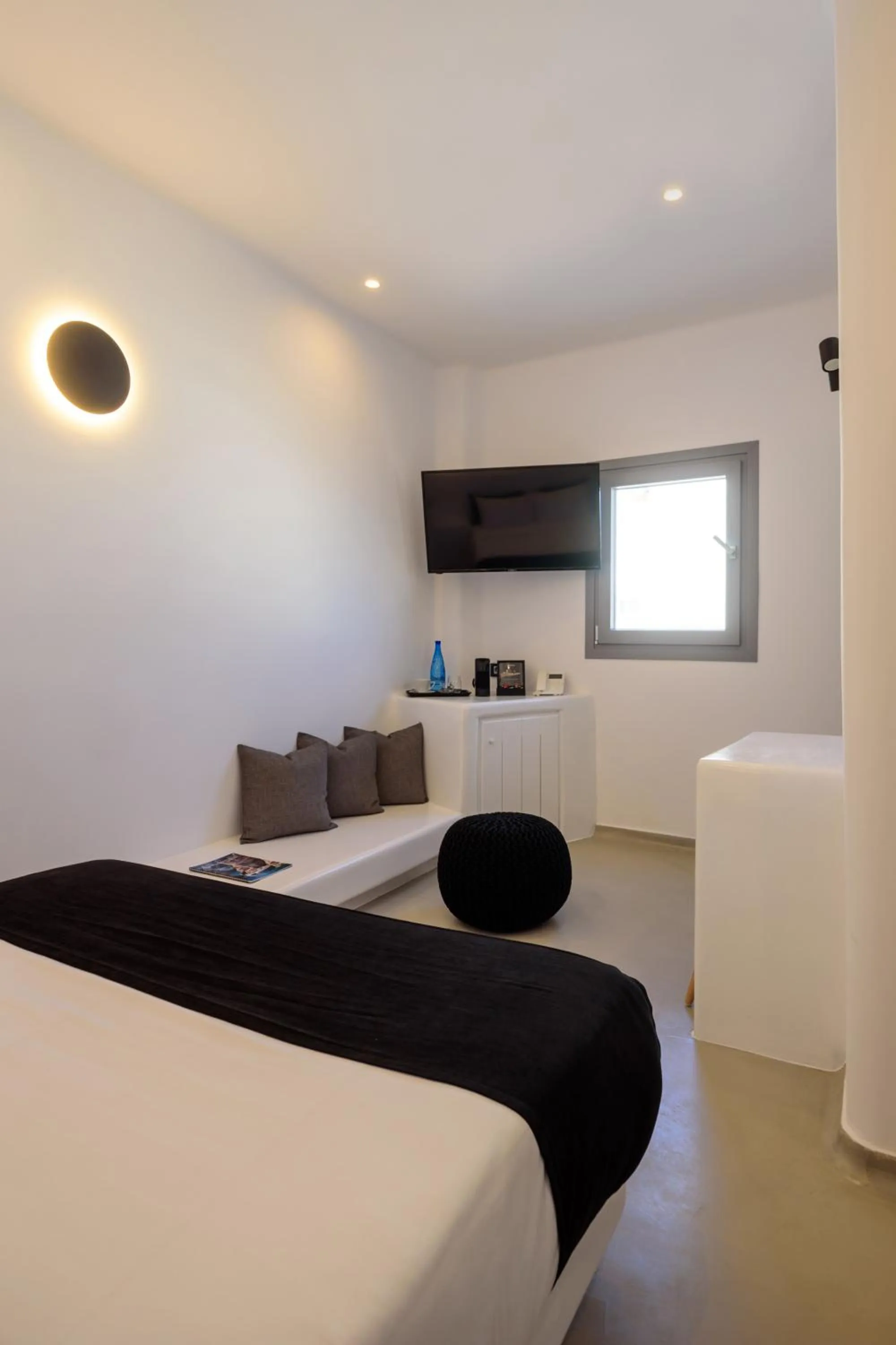 Bed in Tataki Family Hotel