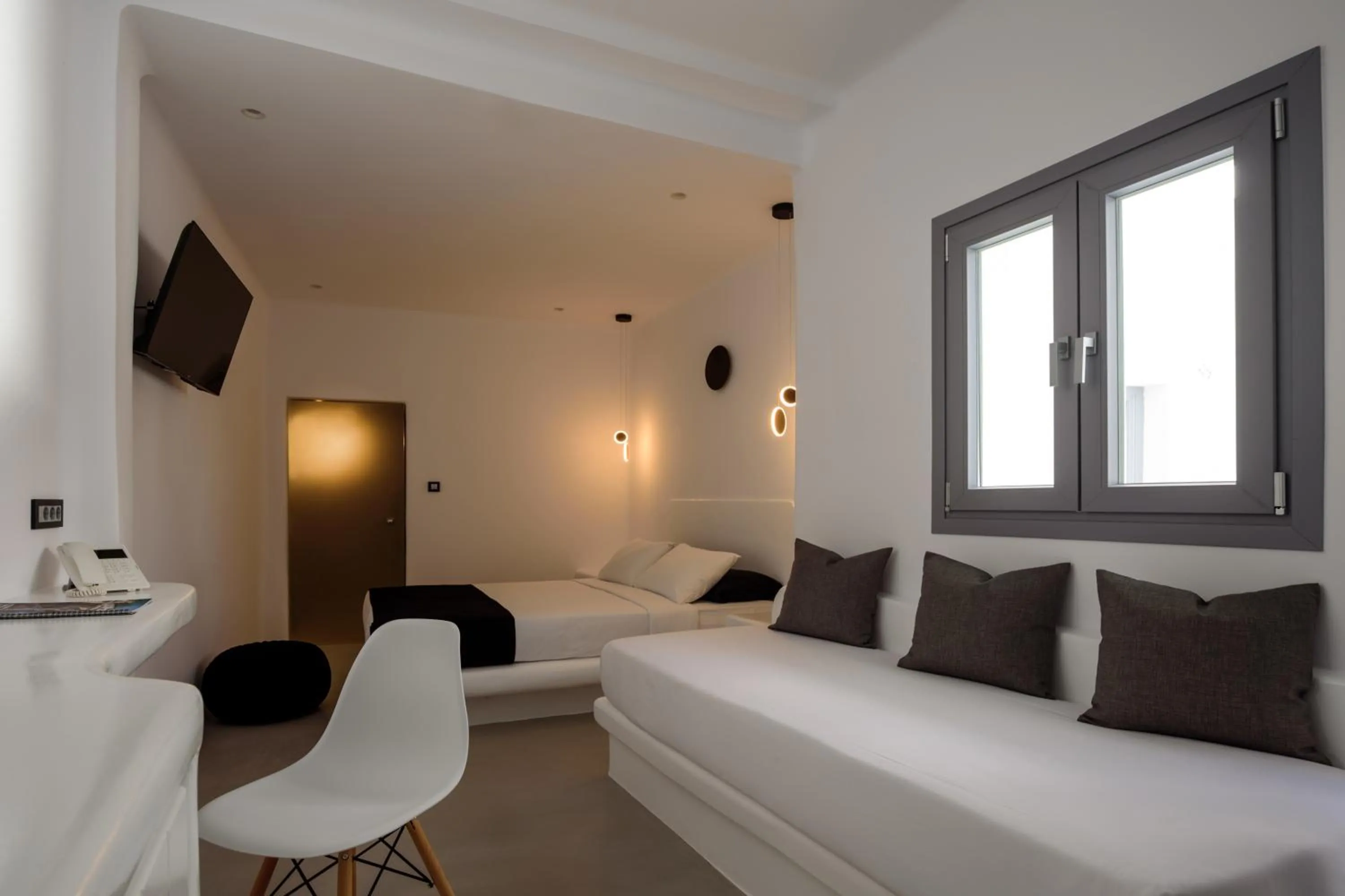 Bed in Tataki Family Hotel