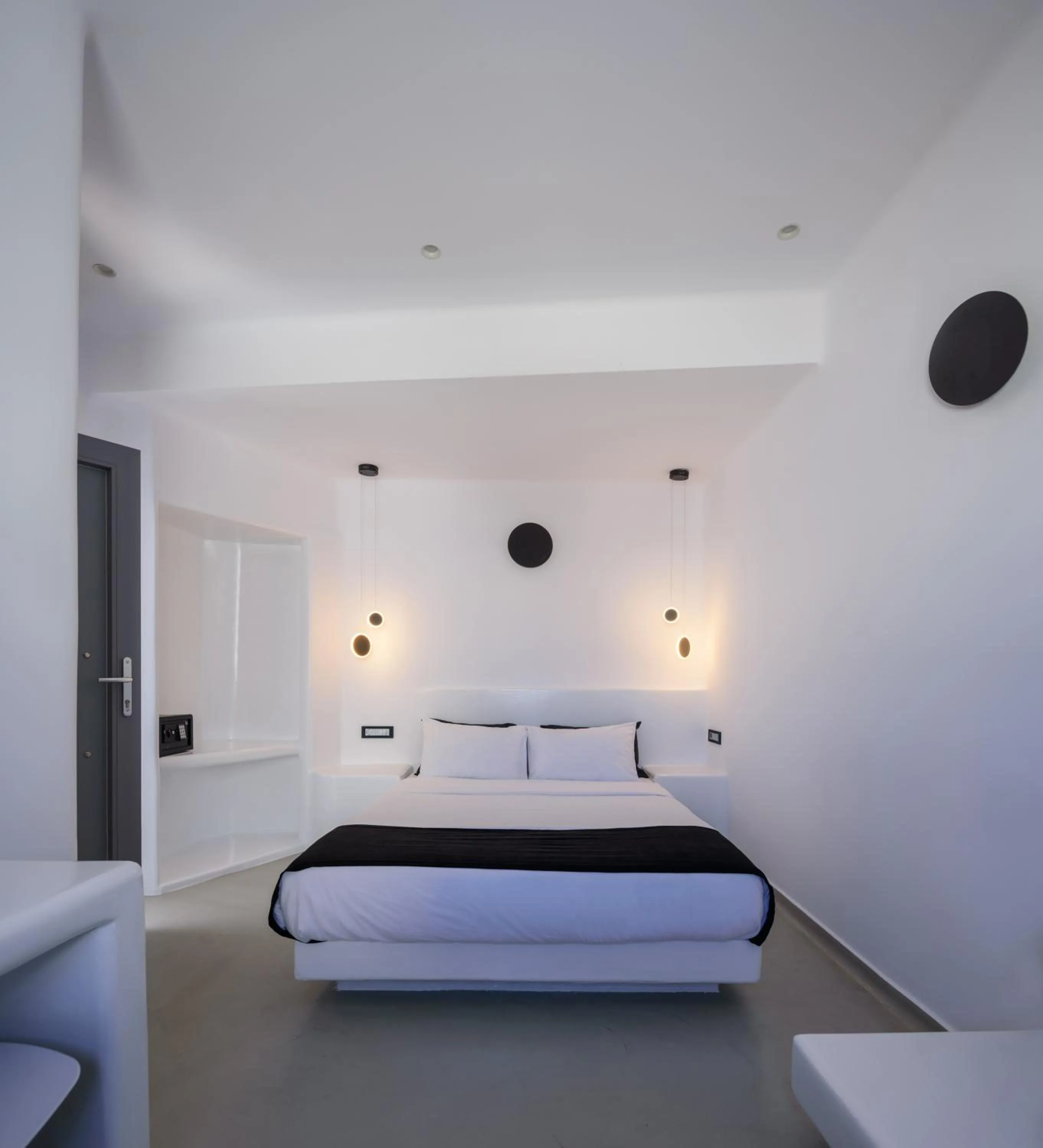 Bed in Tataki Family Hotel