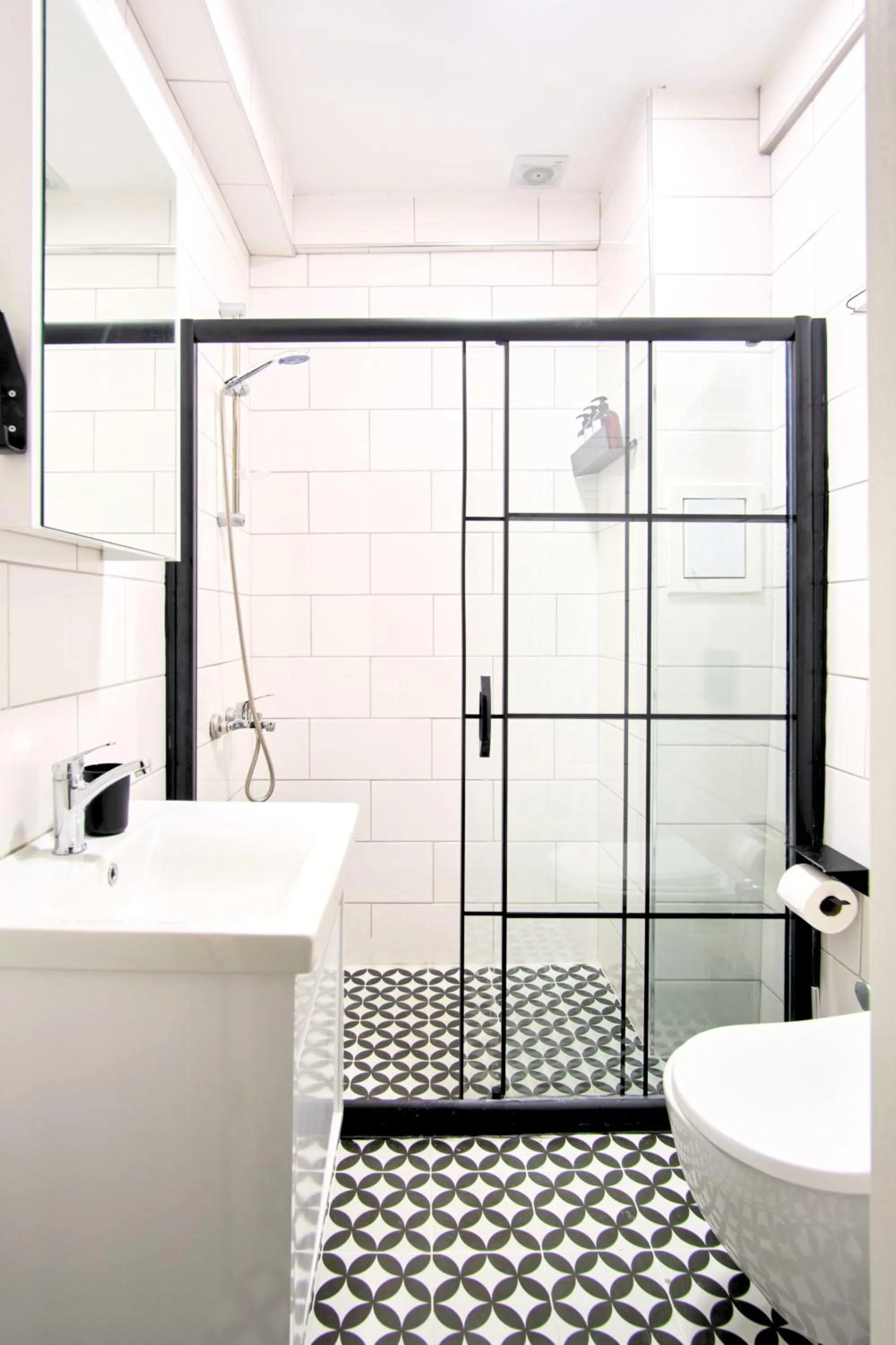 Shower in TAKS-INN Hotel