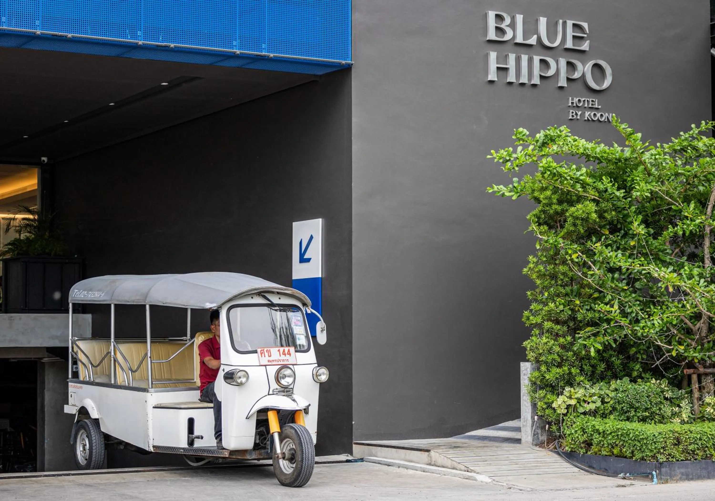 Parking in Blue Hippo Hotel
