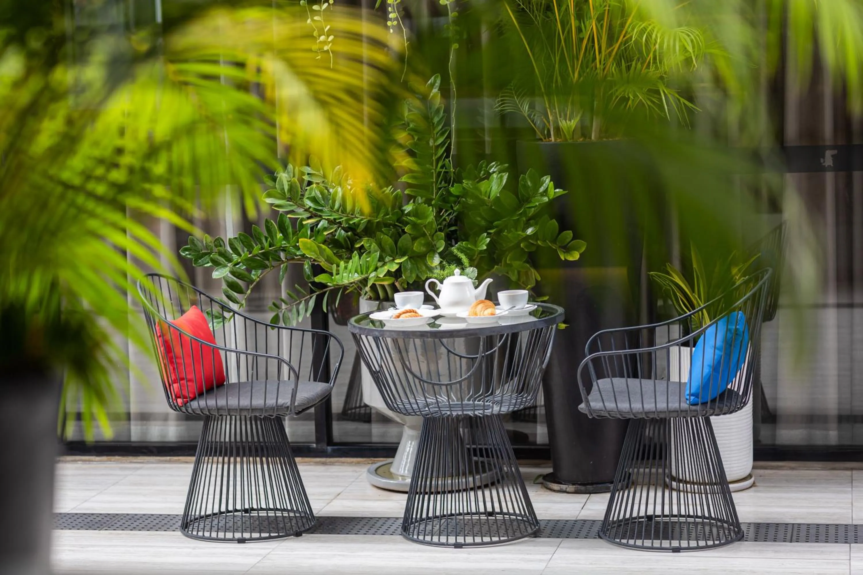 Food and drinks in Blue Hippo Hotel